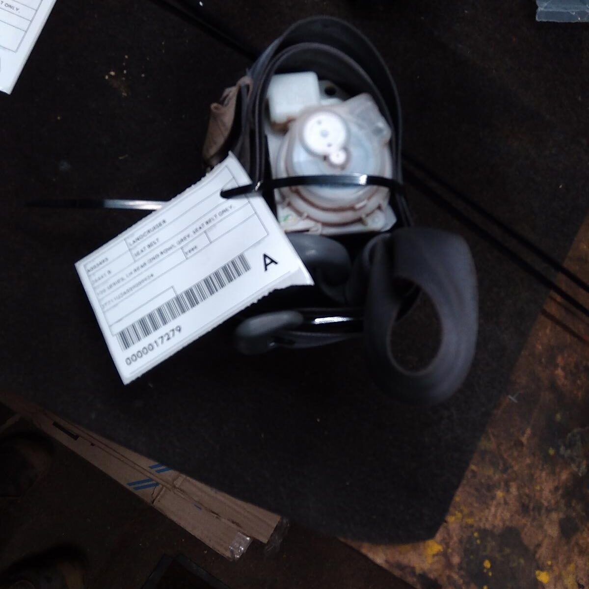 1999 TOYOTA LANDCRUISER Seatbelt/Stalk