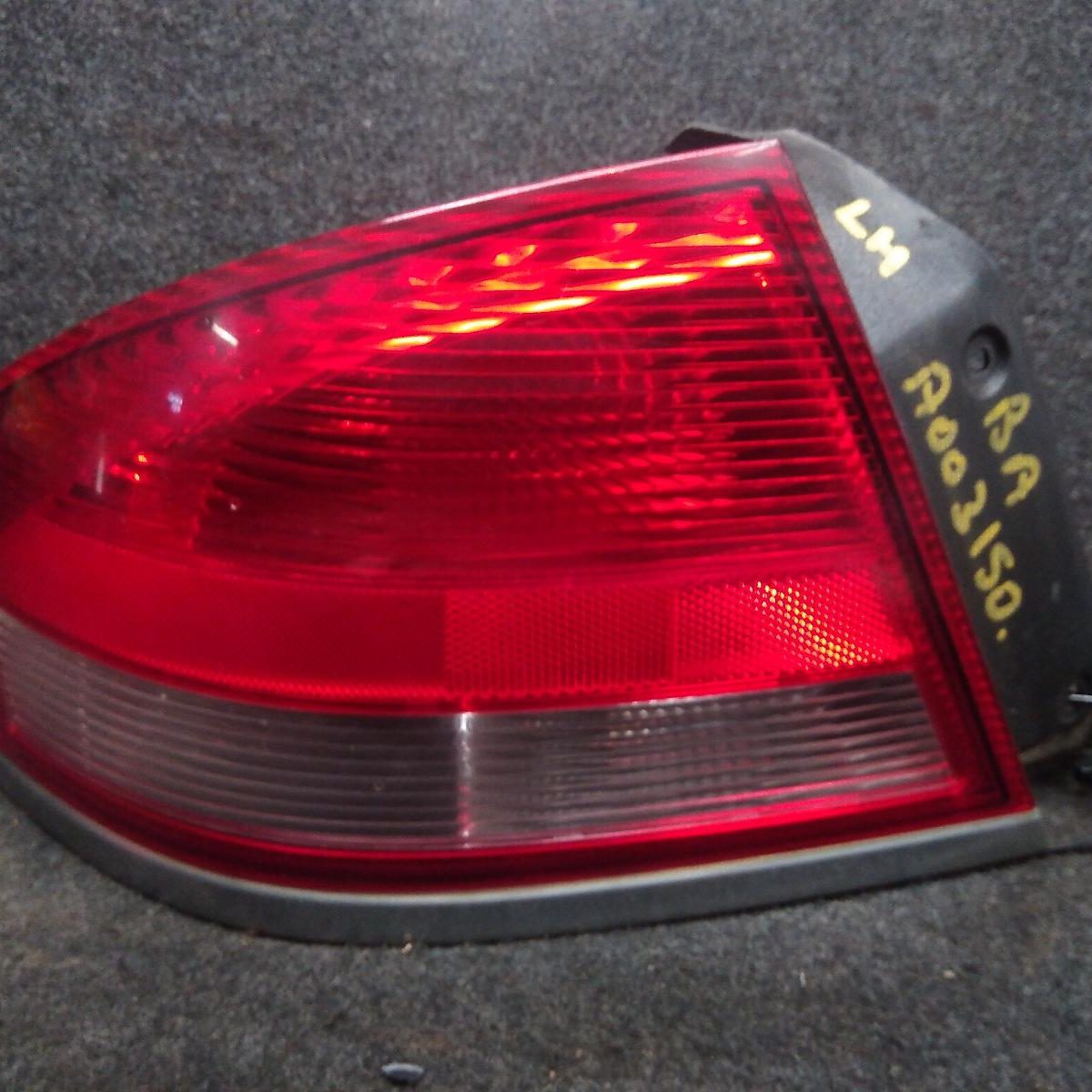 2003 FORD FALCON LEFT TAILLIGHT