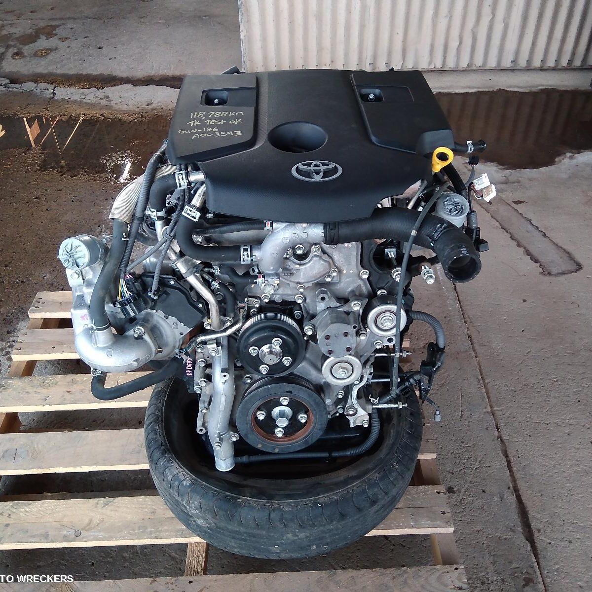 2017 TOYOTA HILUX Engine
