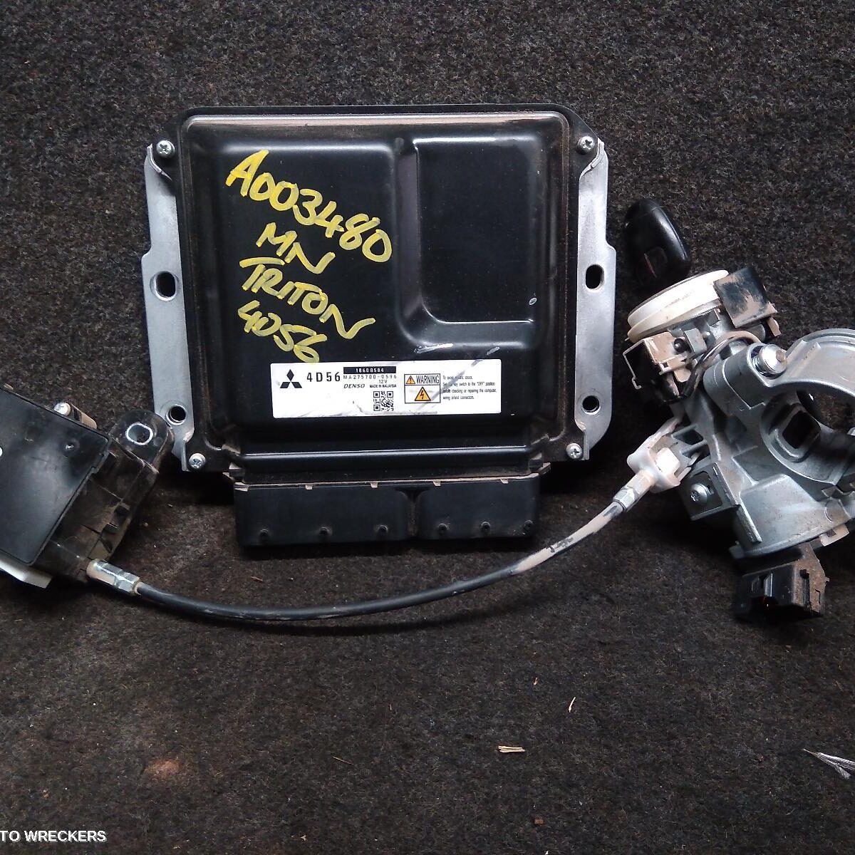 2014 MITSUBISHI TRITON Ecu