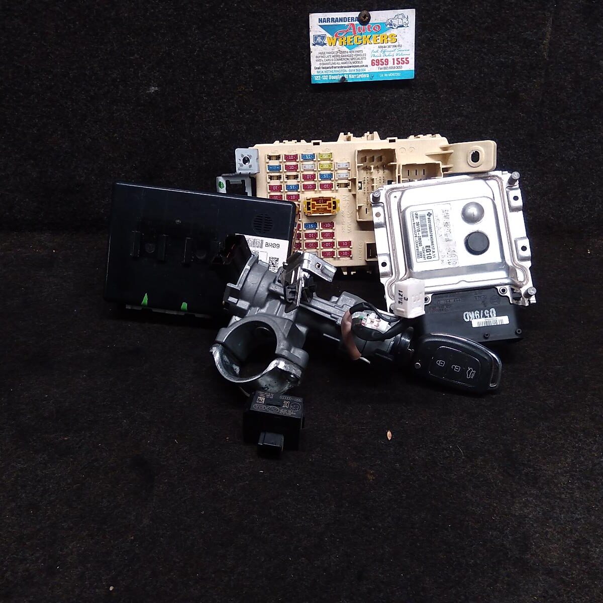 2013 HYUNDAI I20 ECU