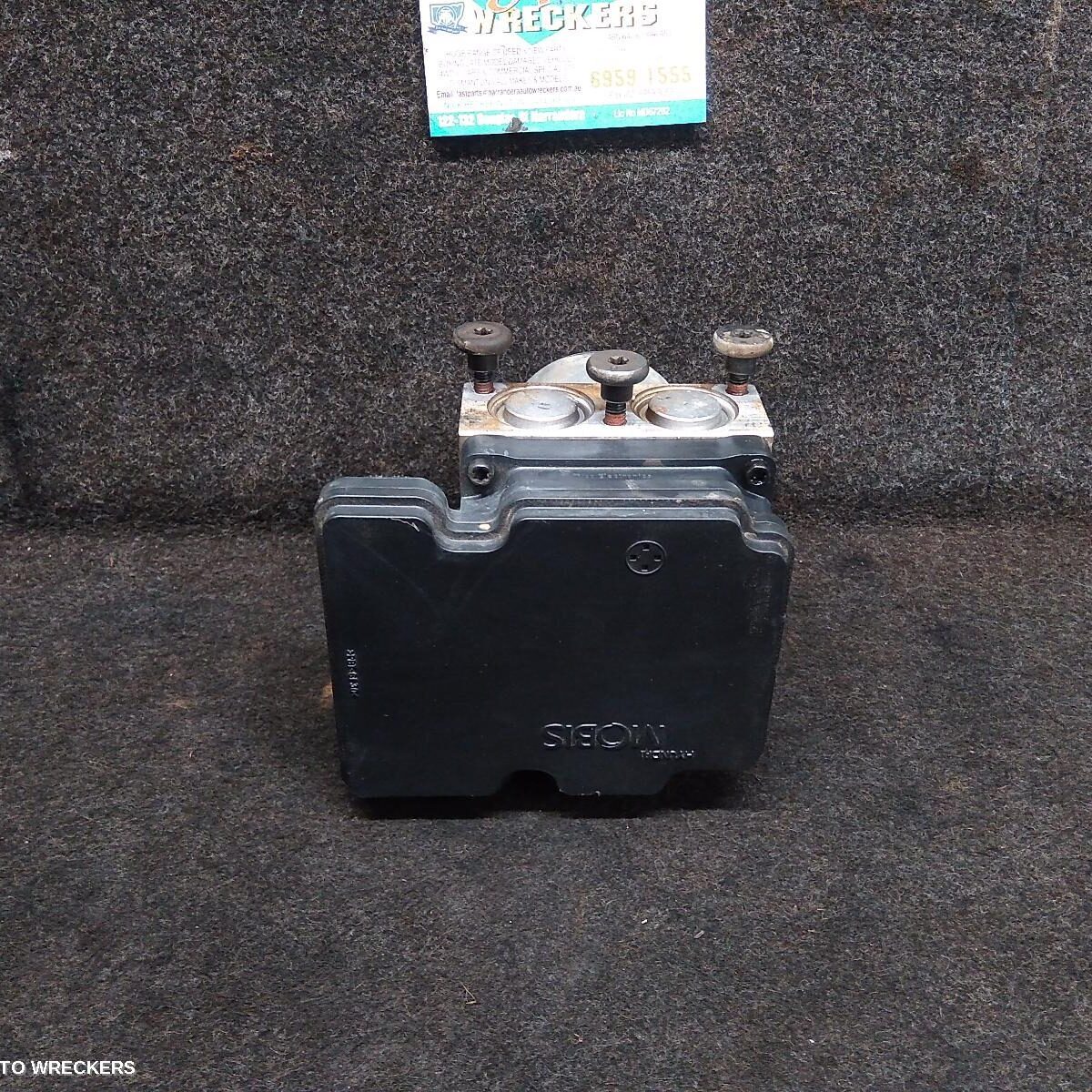 2013 HYUNDAI I20 Abs Pump/Modulator