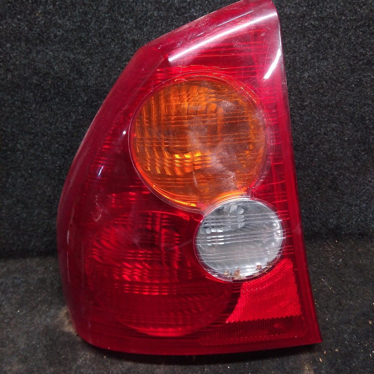 2000 MITSUBISHI MAGNA LEFT TAILLIGHT