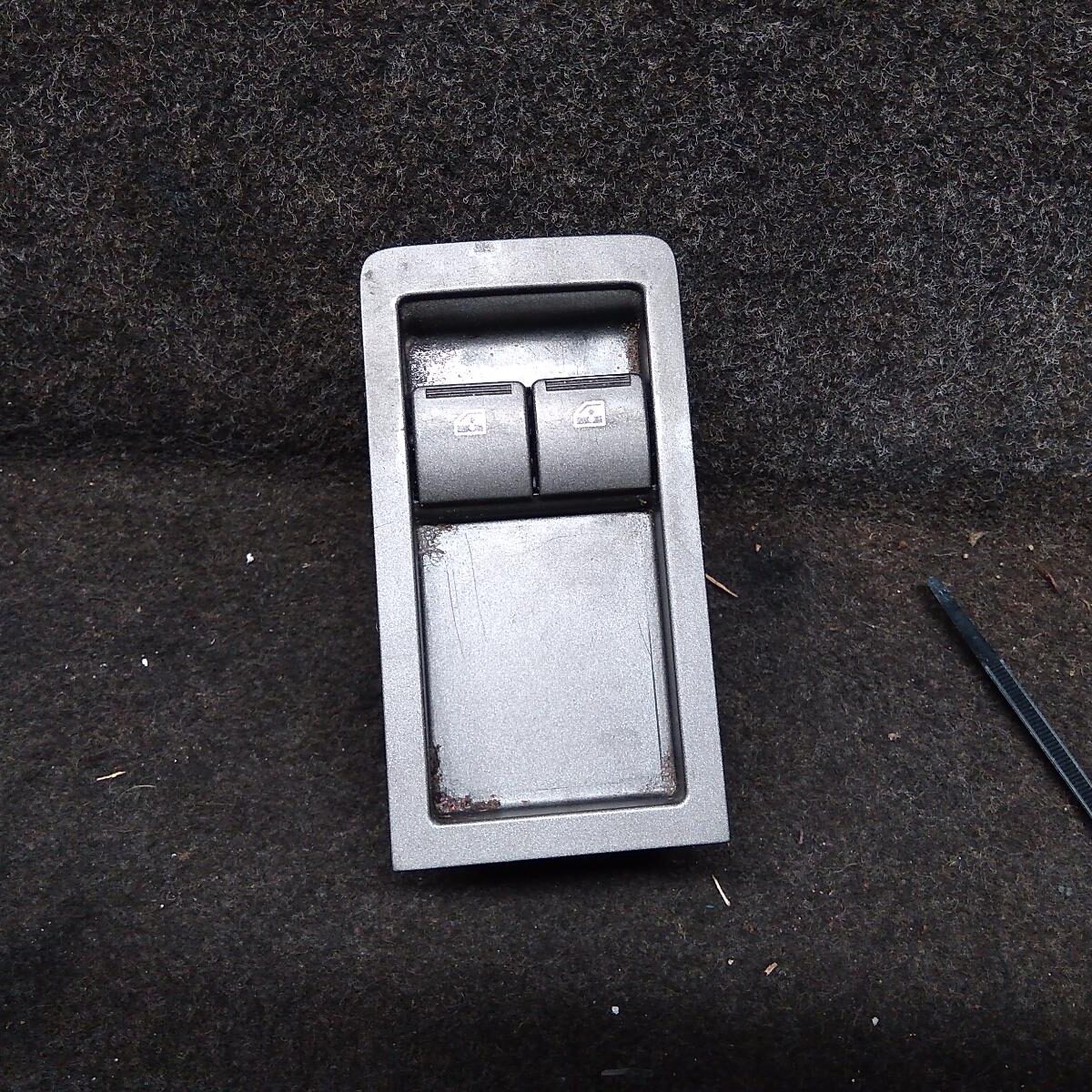 2006 HOLDEN COMMODORE Pwr Dr Wind Switch