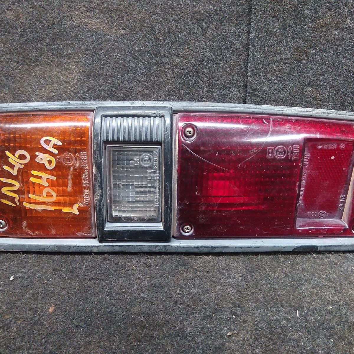 1982 TOYOTA HILUX LEFT TAILLIGHT