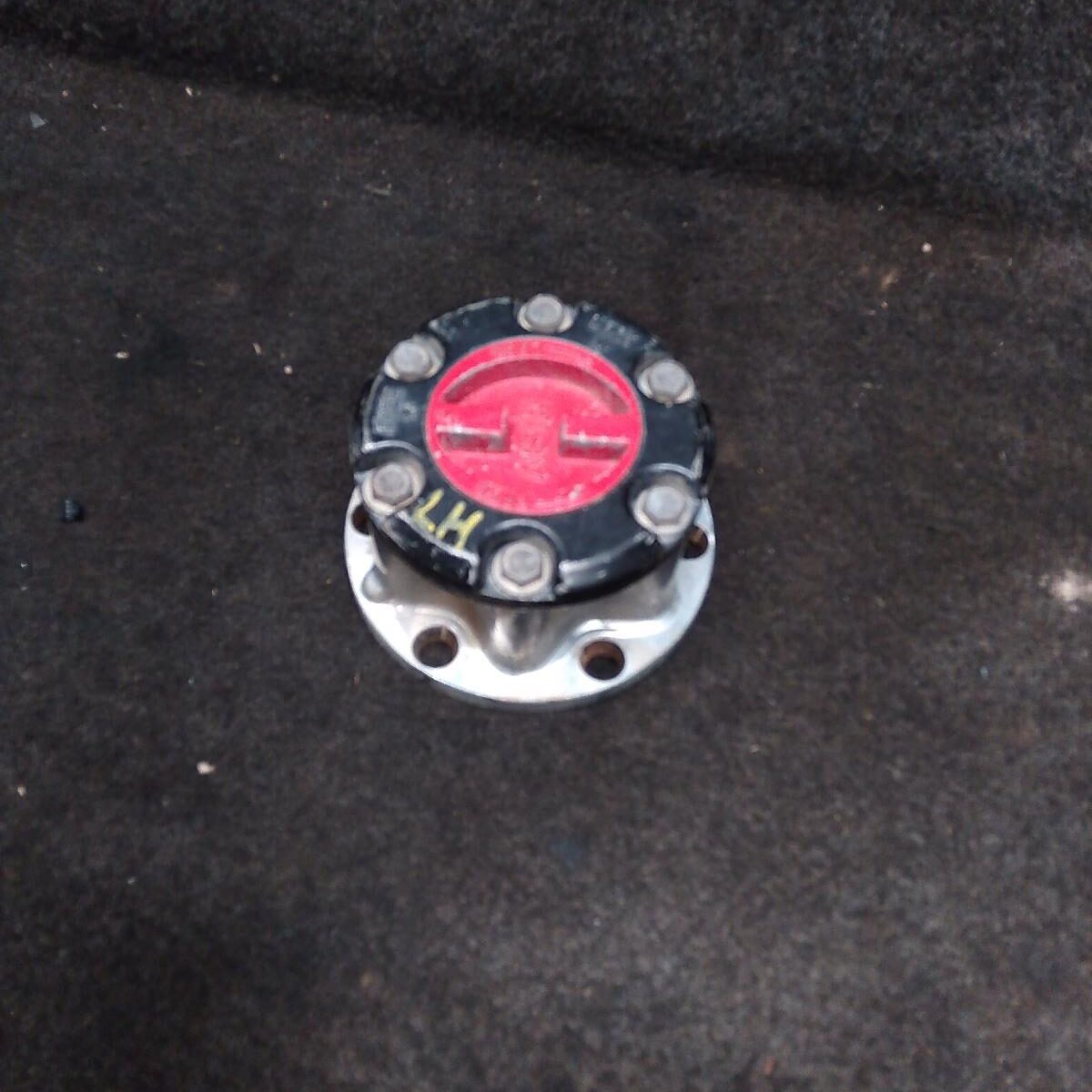 1999 TOYOTA HILUX Freewhl/Locking Hub