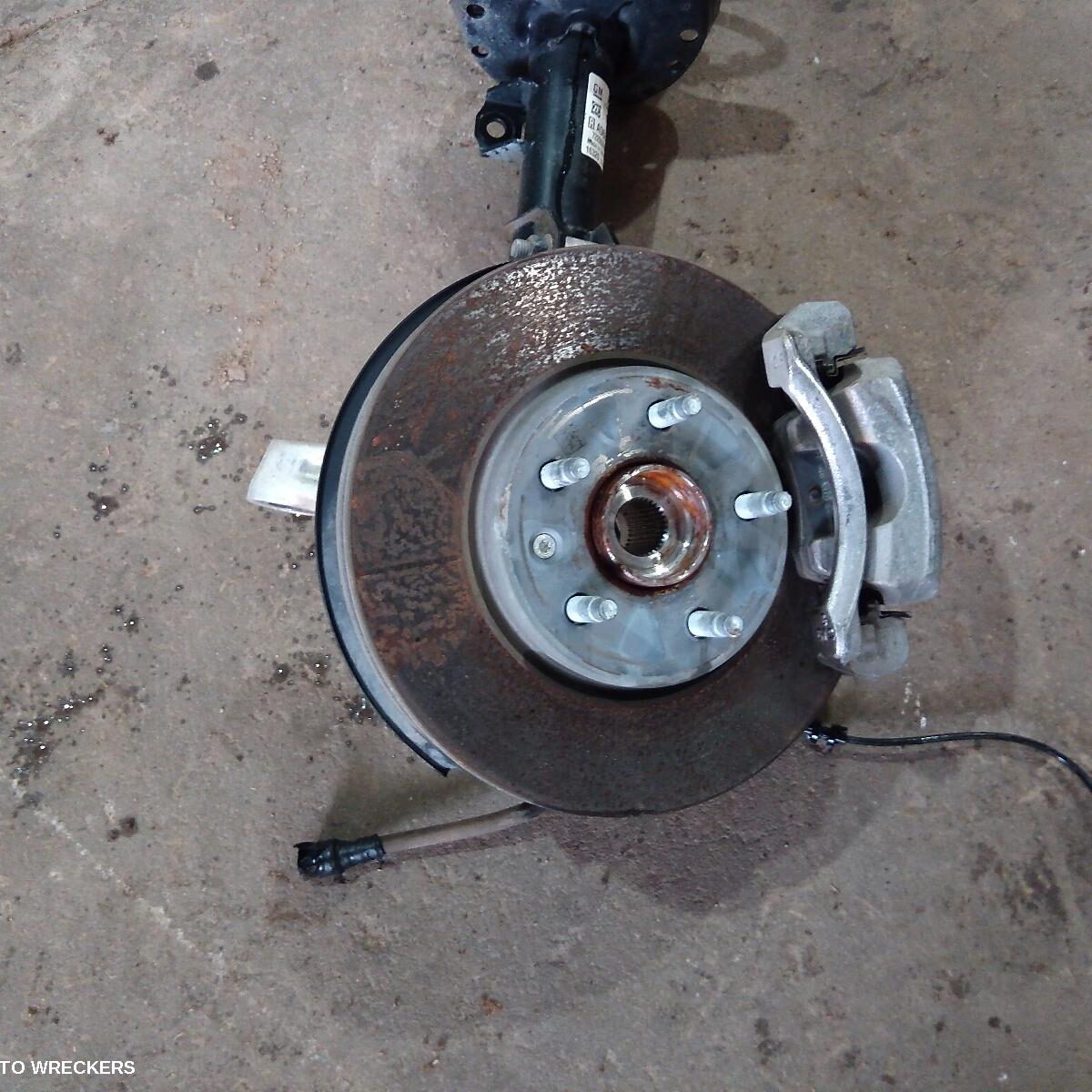 2017 HOLDEN ASTRA Right Front Hub Assembly