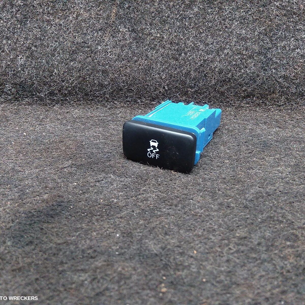 2018 TOYOTA LANDCRUISER Misc Switch/Relay