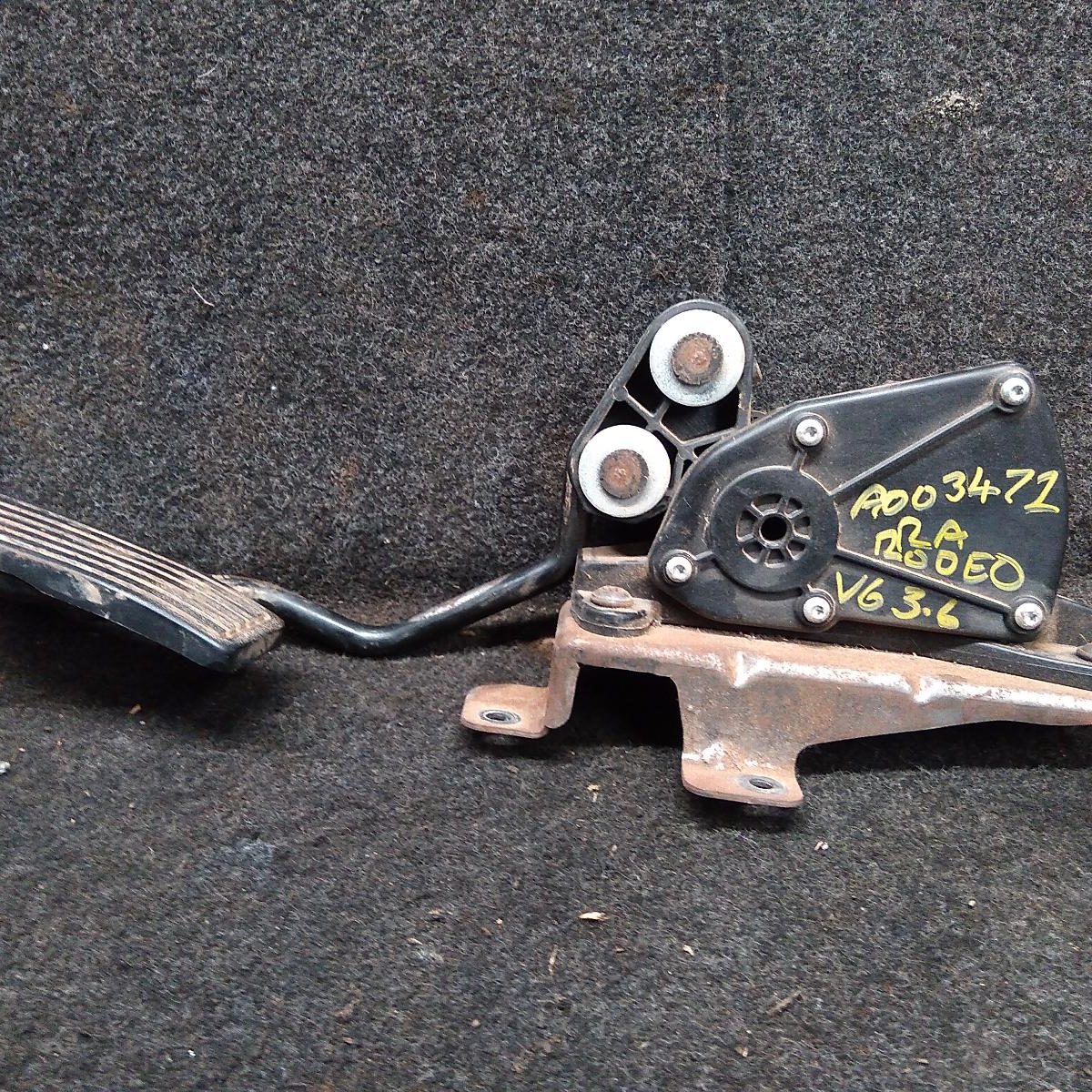 2006 HOLDEN RODEO PEDAL ASSEMBLY