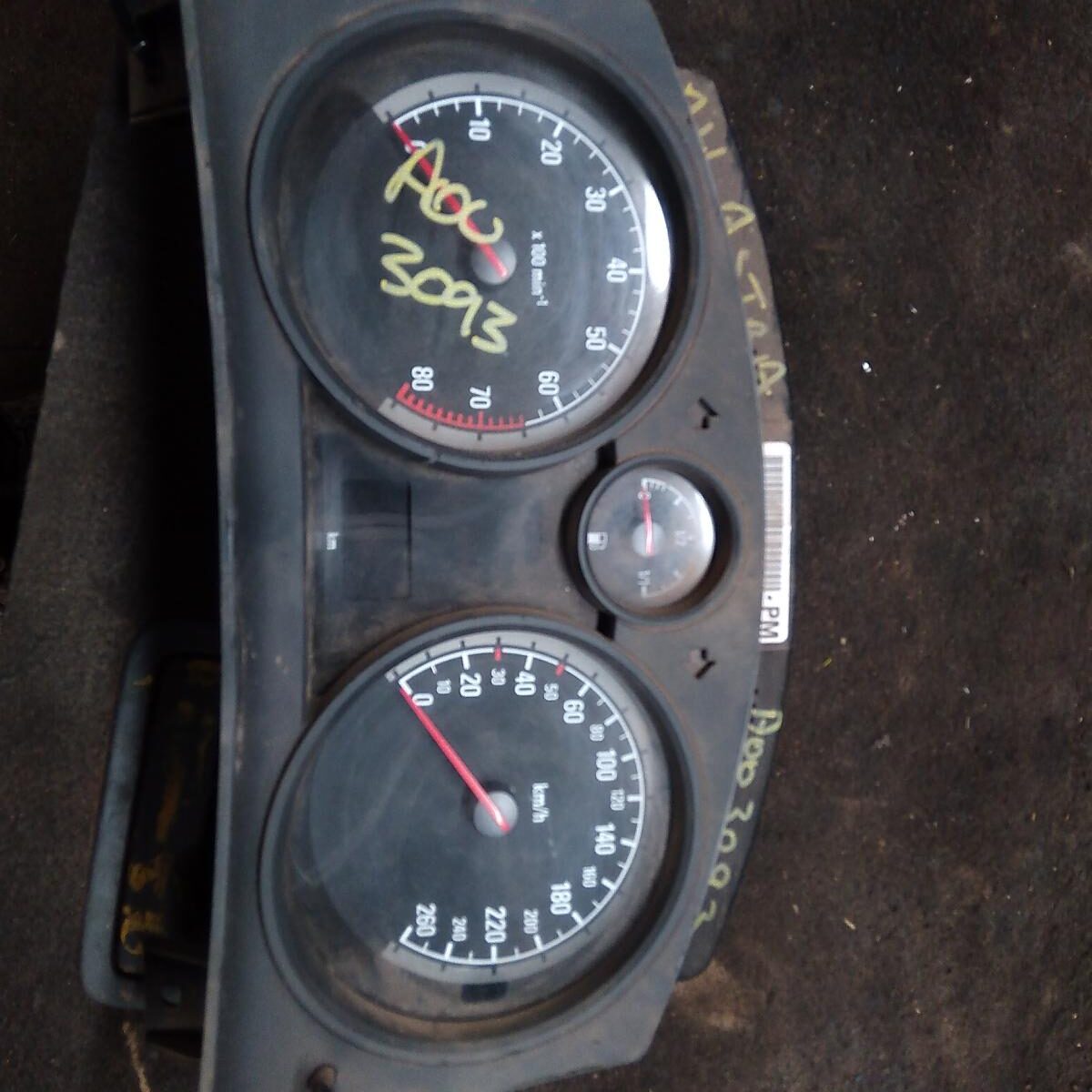 2006 HOLDEN ASTRA INSTRUMENT CLUSTER