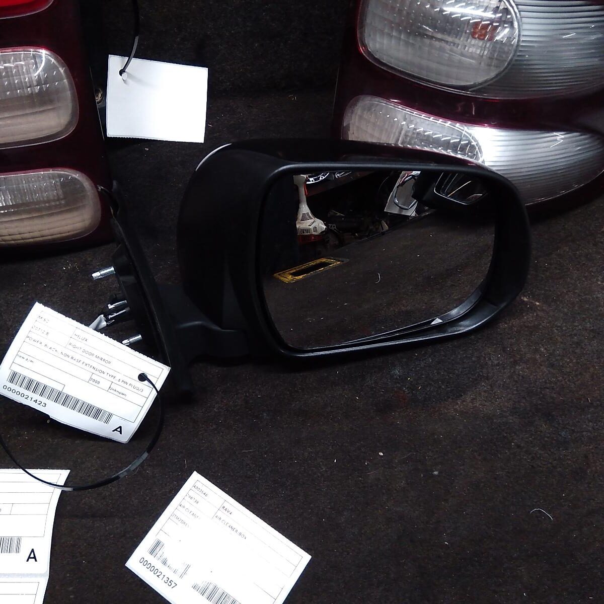 2008 TOYOTA HILUX RIGHT DOOR MIRROR
