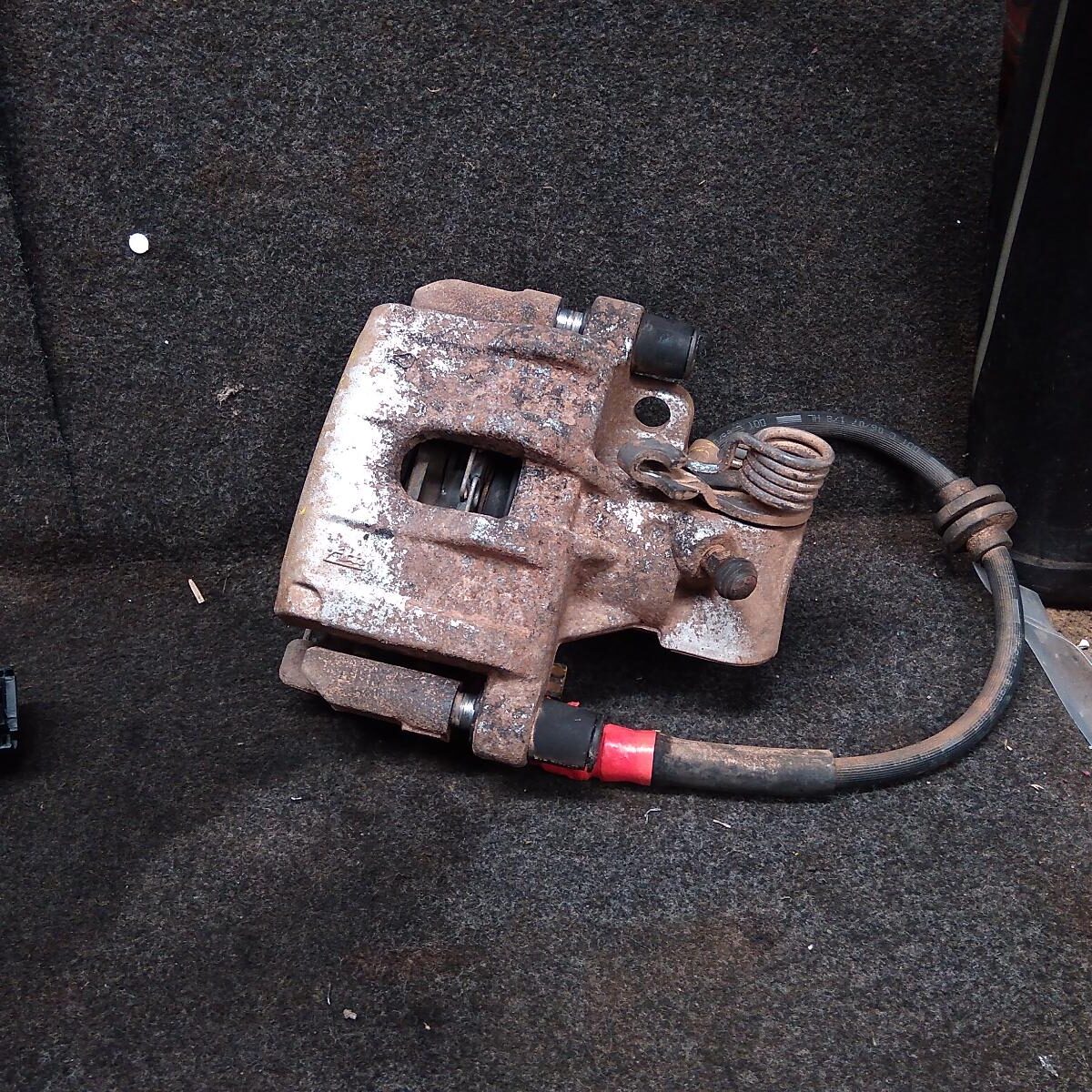 2007 FORD FOCUS CALIPER