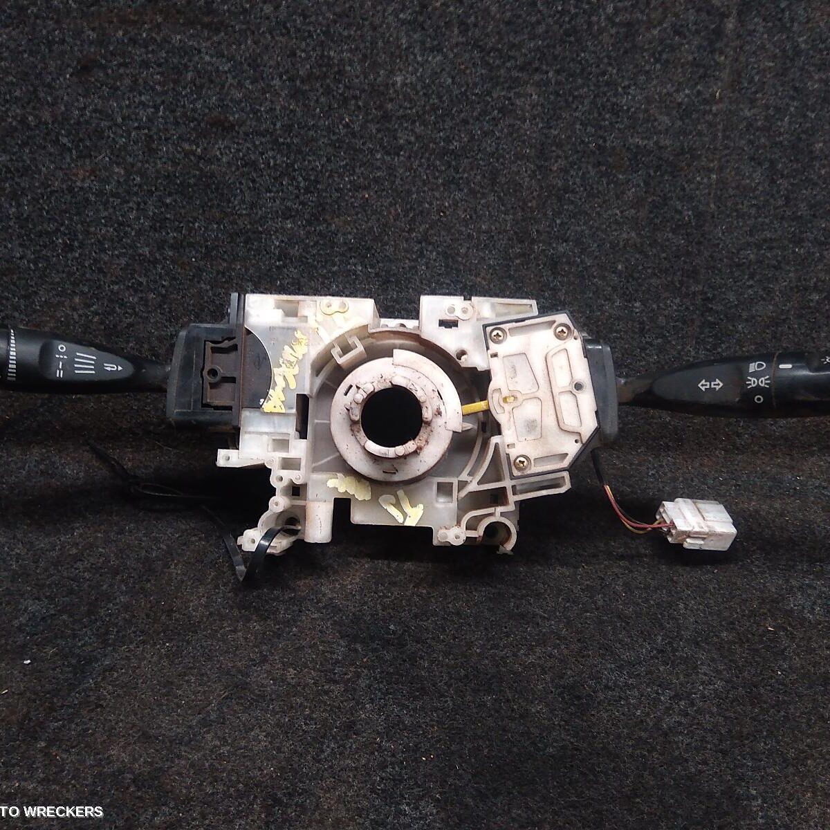 2004 MITSUBISHI MAGNA Combination Switch