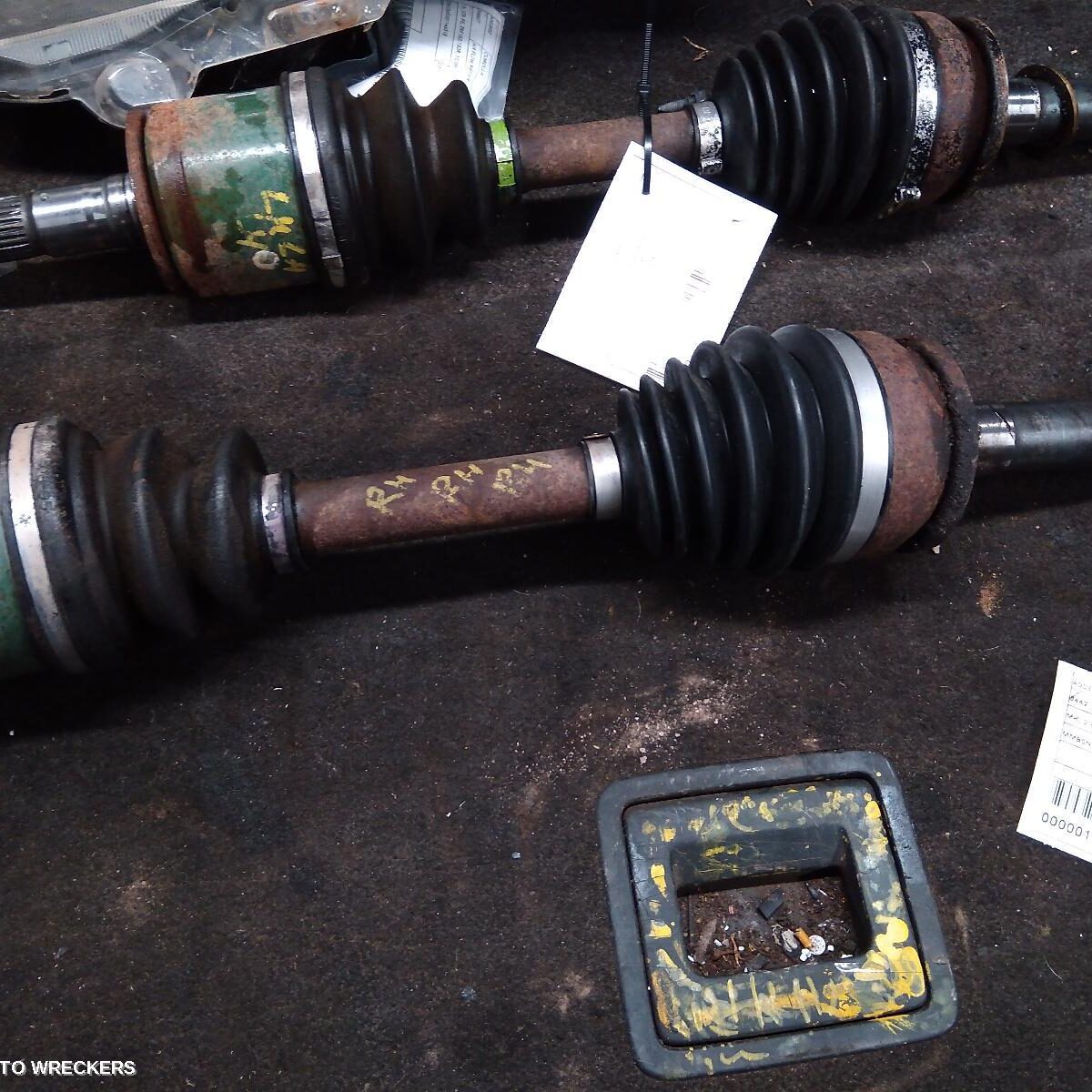 2002 MITSUBISHI TRITON Right Driveshaft