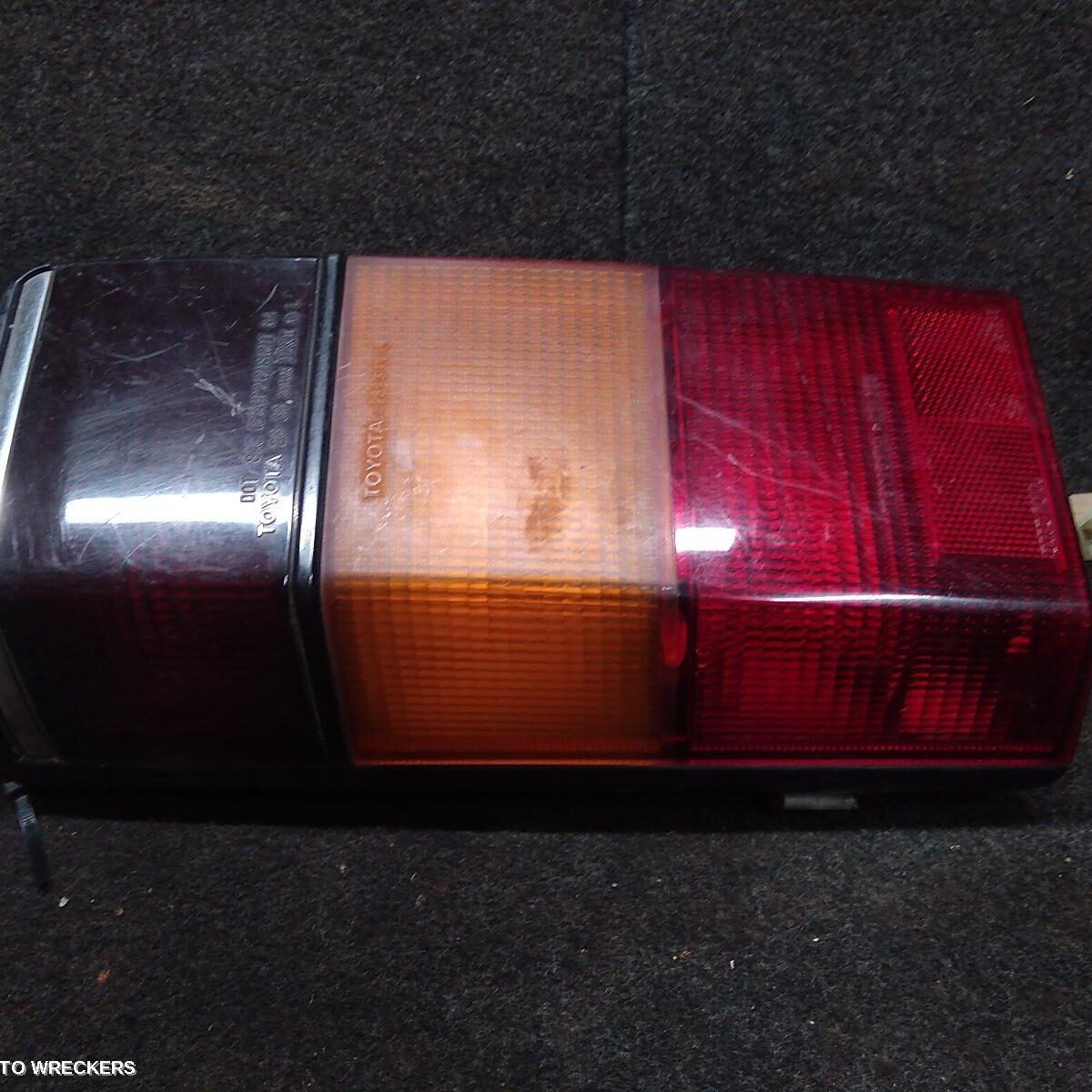 1990 TOYOTA TARAGO Left Taillight
