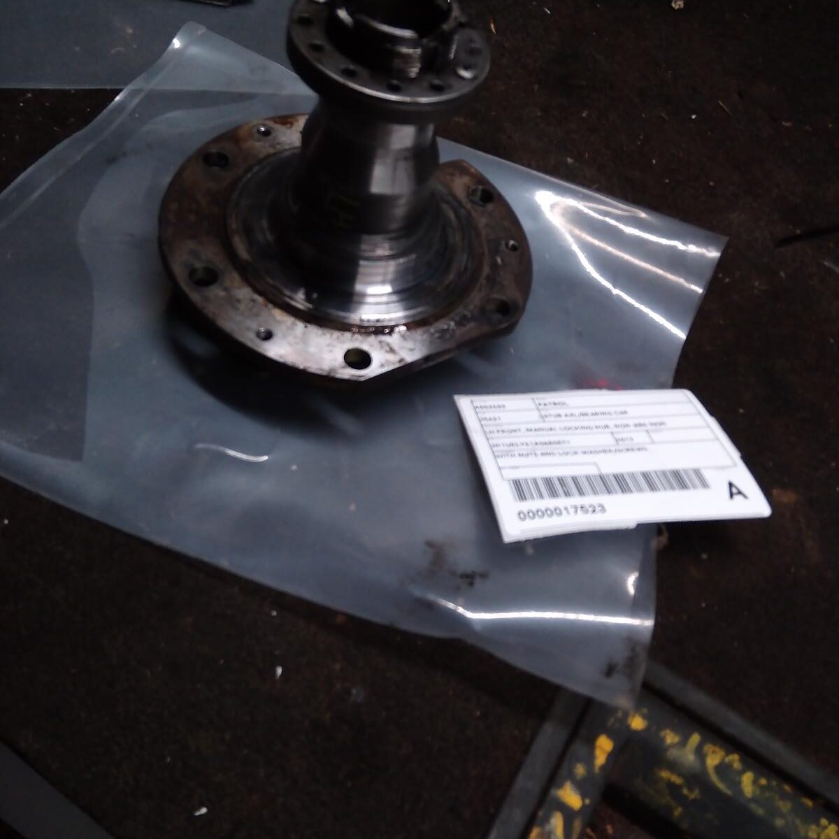 2012 NISSAN PATROL STUB AXL/BEARING CAR