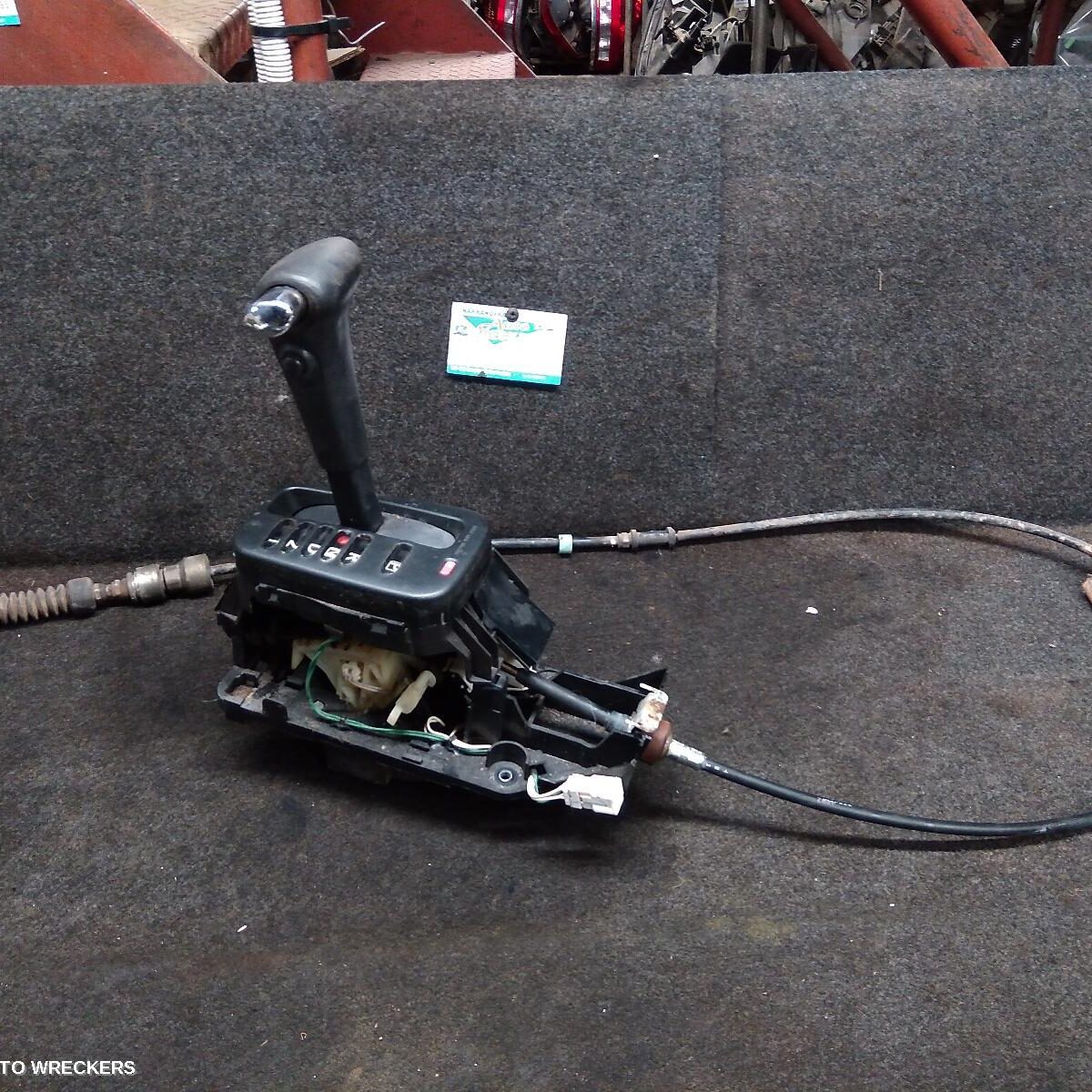 2004 NISSAN PULSAR Gear Stick/Shifter