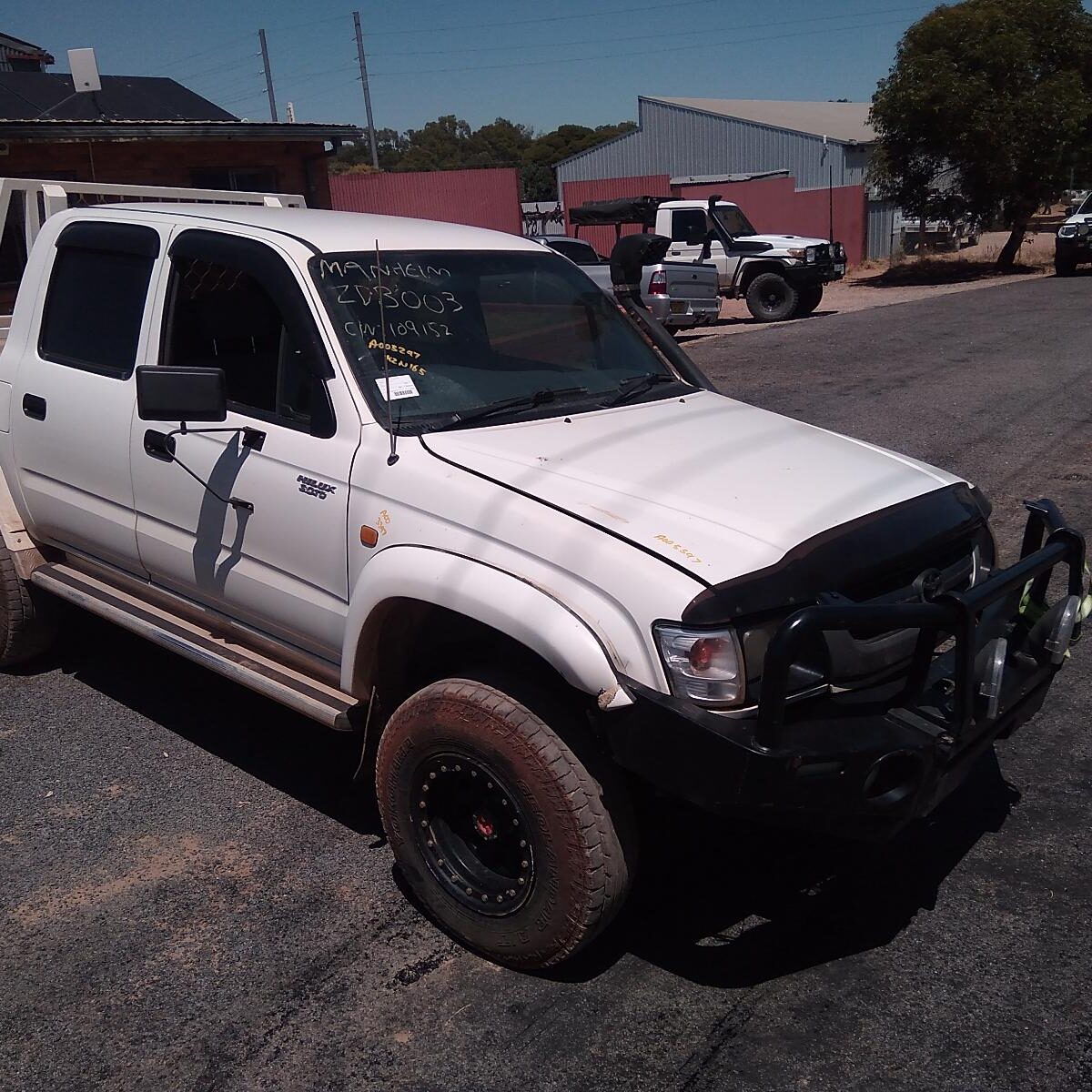 2004 TOYOTA HILUX ALTERNATOR