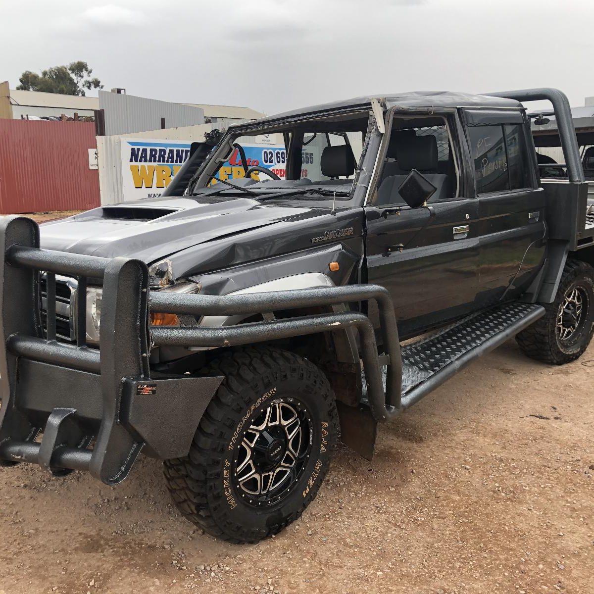 2018 TOYOTA LANDCRUISER BATTERY TRAY