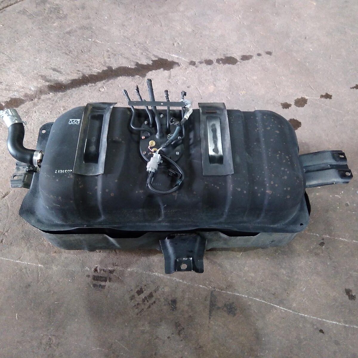 2012 TOYOTA PRADO Fuel Tank
