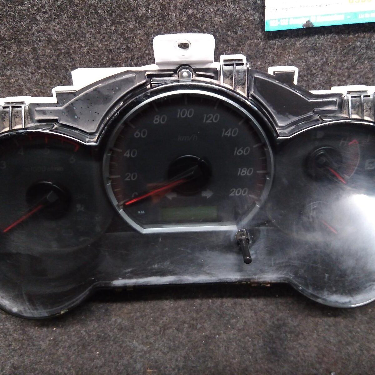 2014 TOYOTA HILUX INSTRUMENT CLUSTER