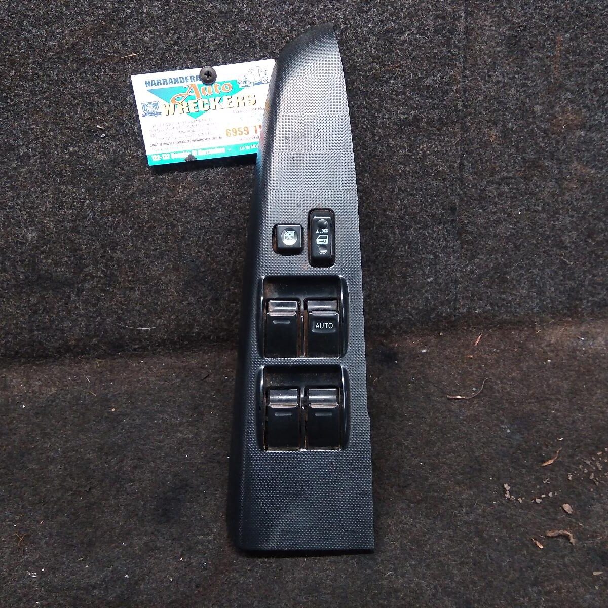 2014 TOYOTA HILUX PWR DR WIND SWITCH