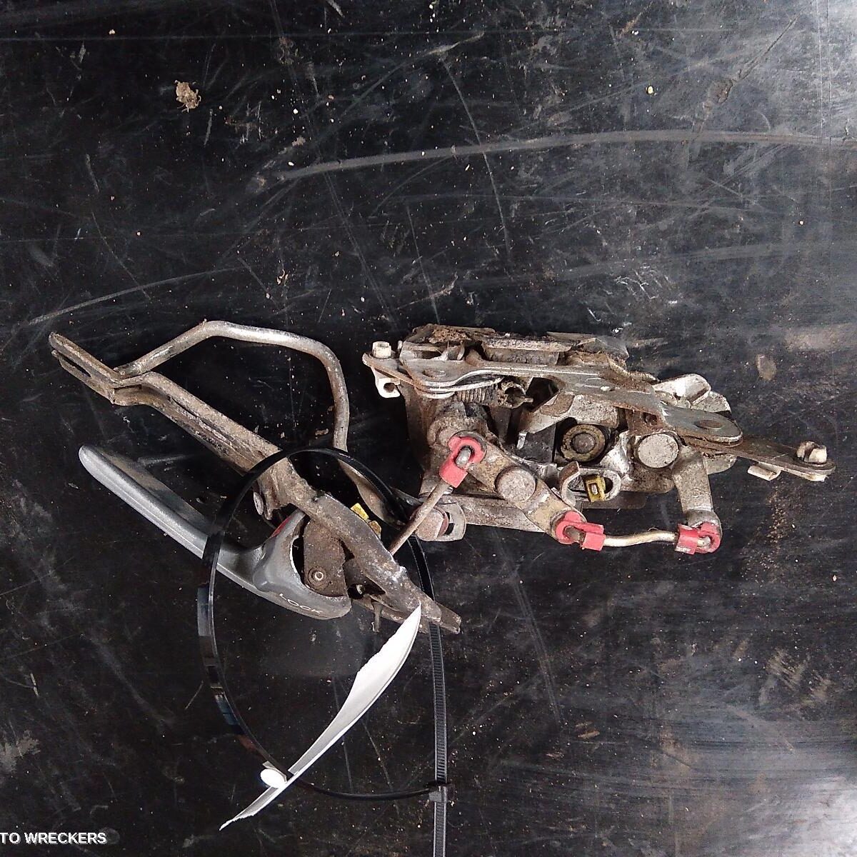 1993 TOYOTA HIACE Door/Boot/Gate Lock