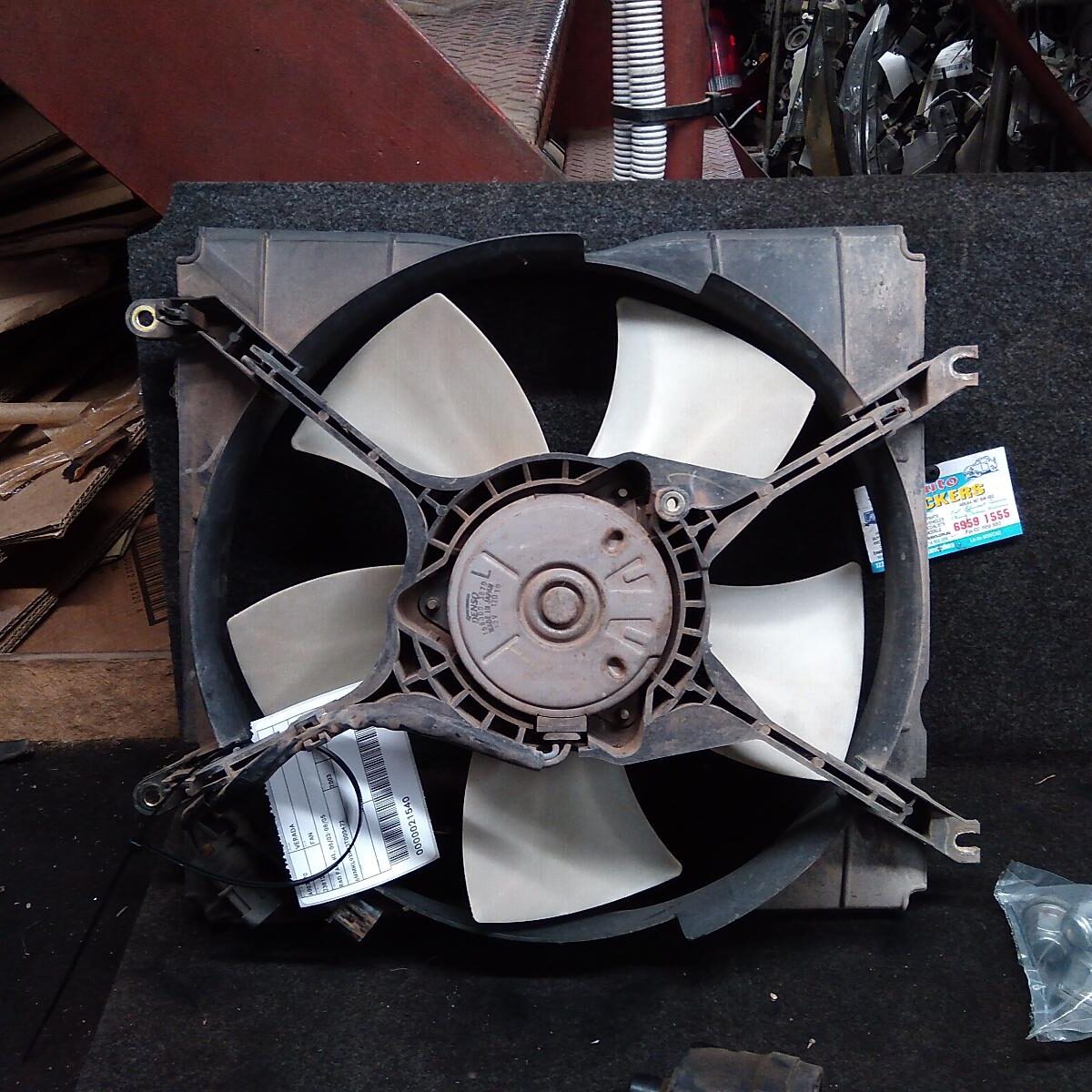 2003 MITSUBISHI VERADA FAN