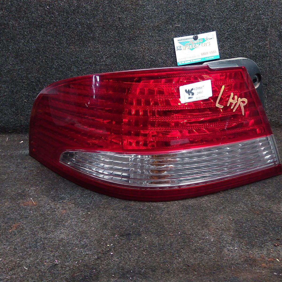 2004 TOYOTA AVALON LEFT TAILLIGHT