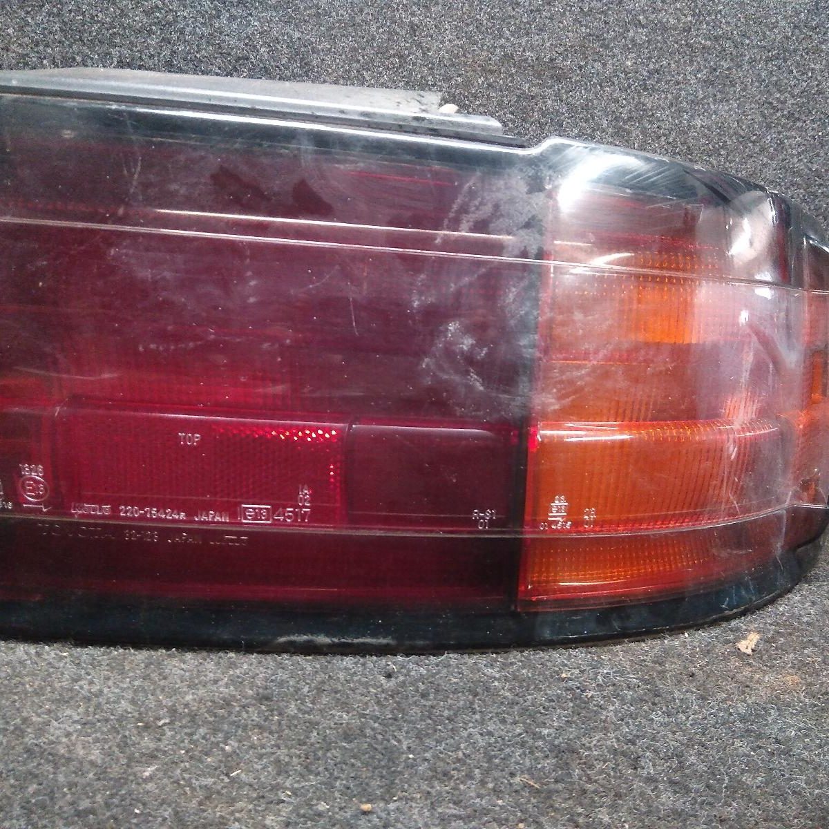 1993 TOYOTA CAMRY RIGHT TAILLIGHT