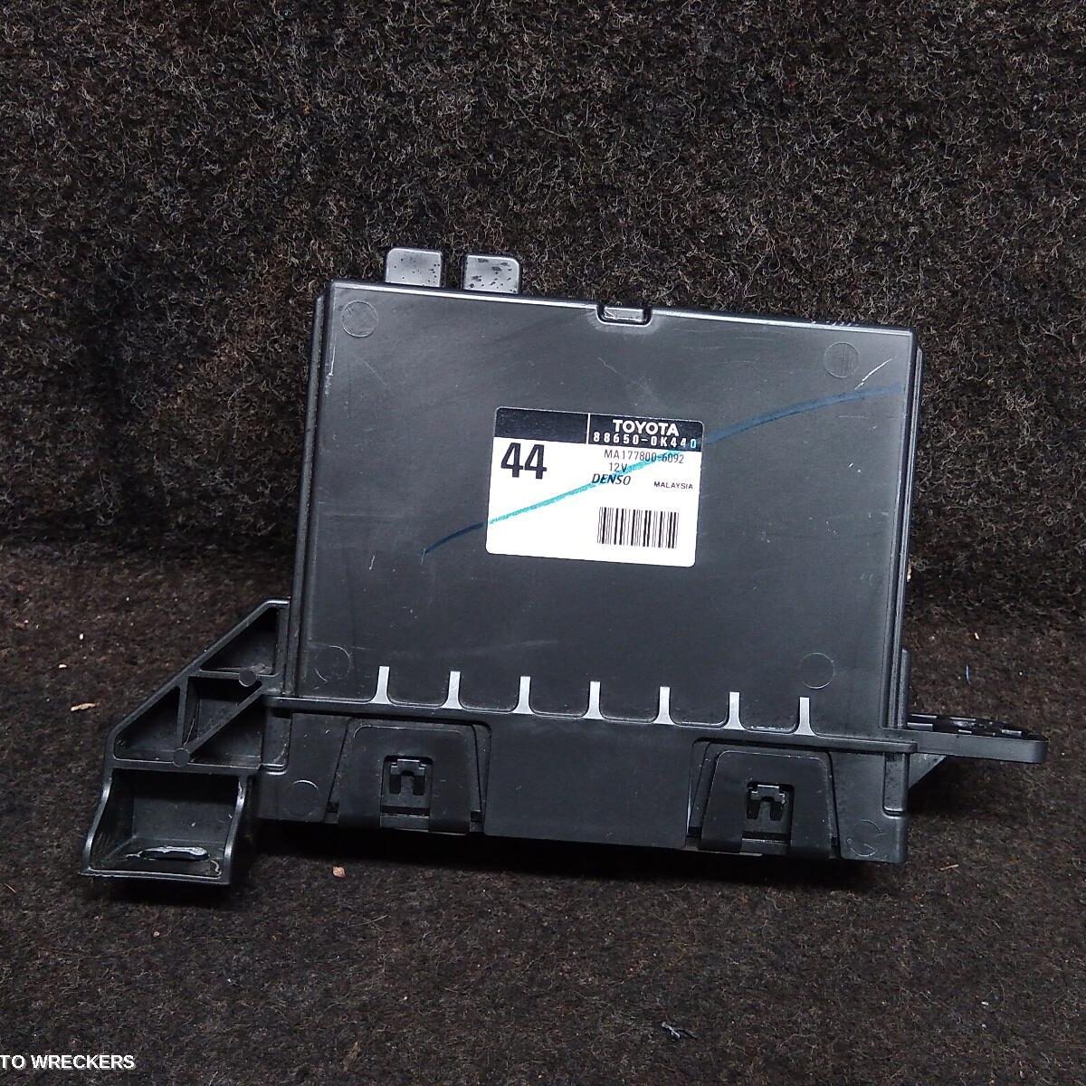 2017 TOYOTA HILUX Misc Switch/Relay