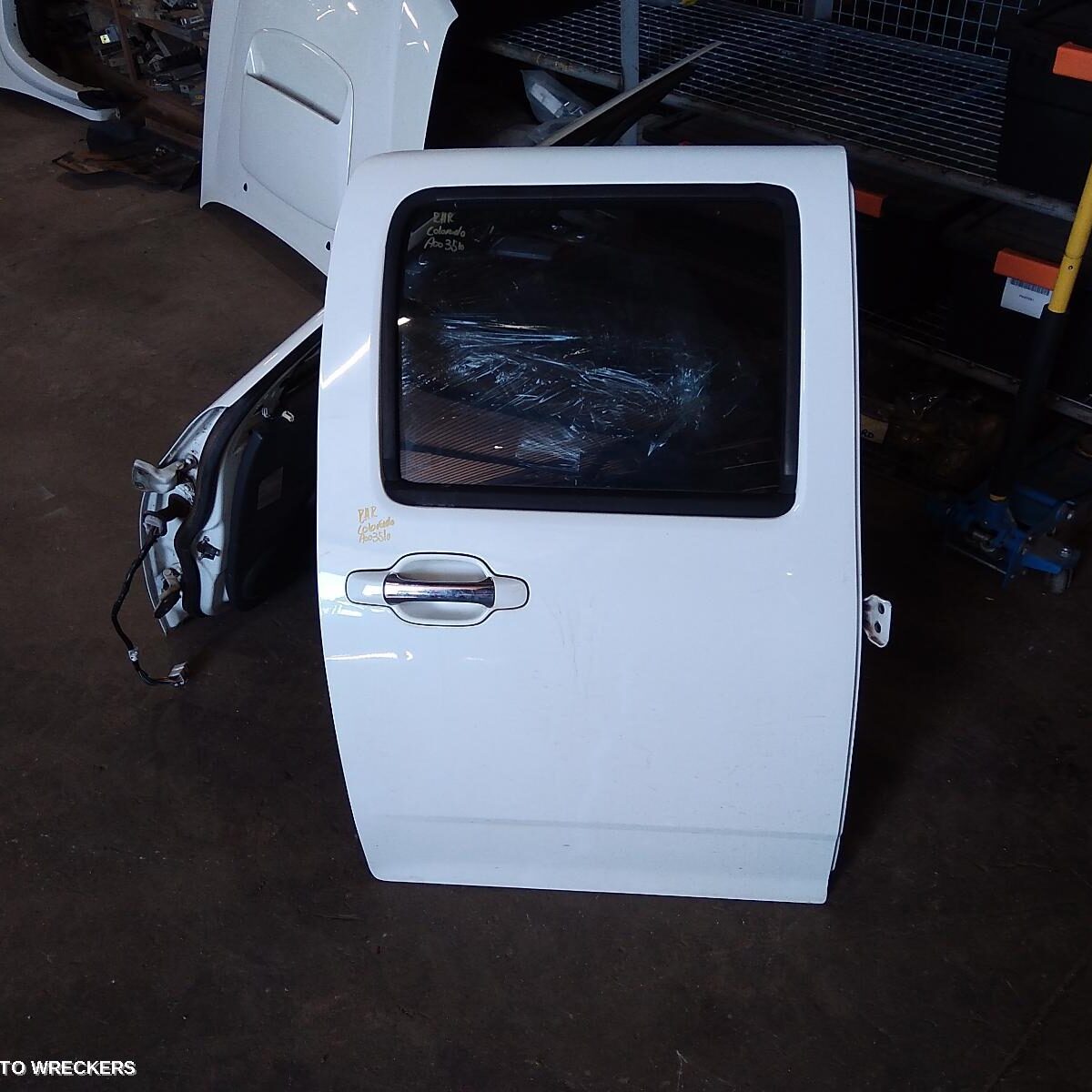 2011 HOLDEN COLORADO RIGHT REAR DOOR SLIDING