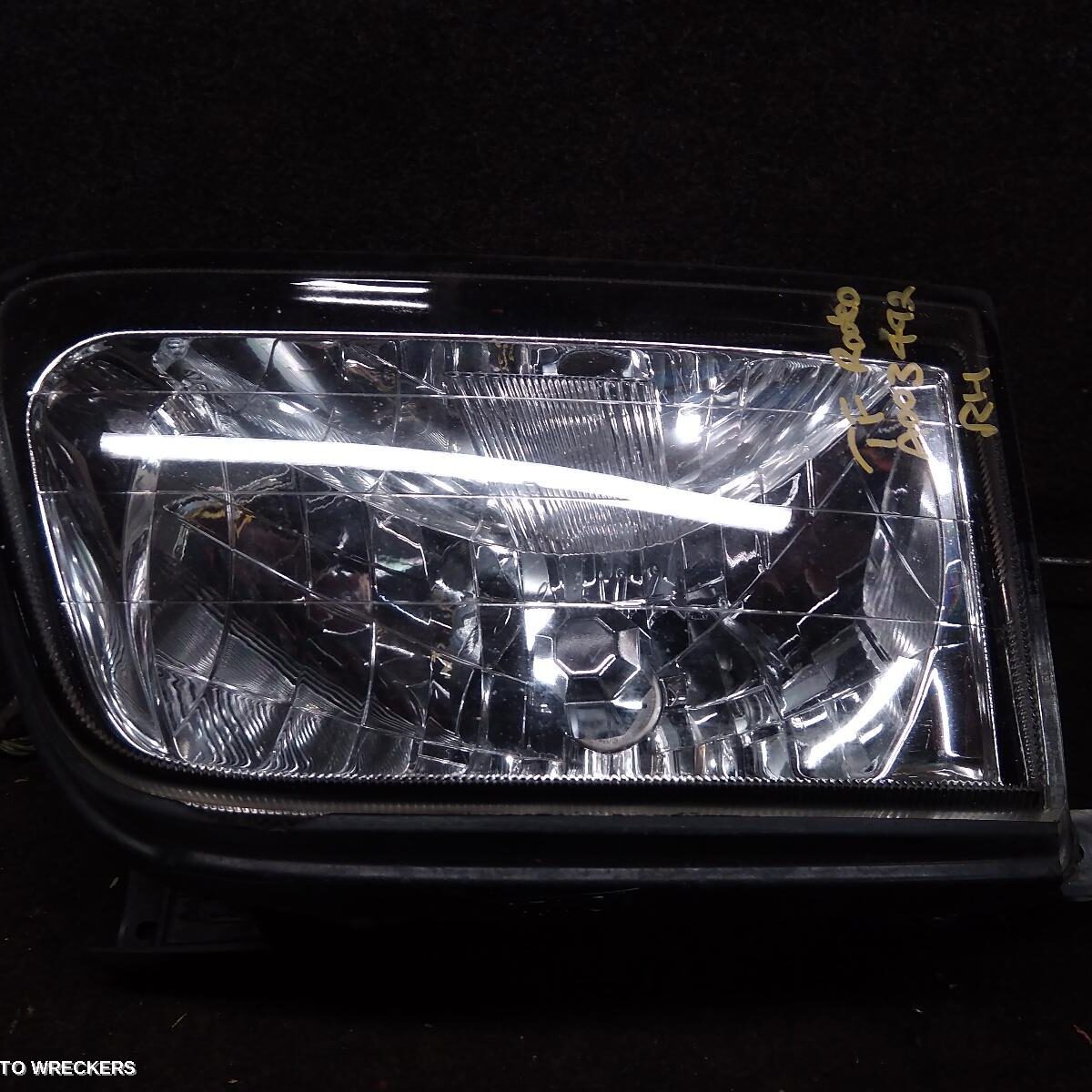 2002 HOLDEN RODEO Right Headlamp