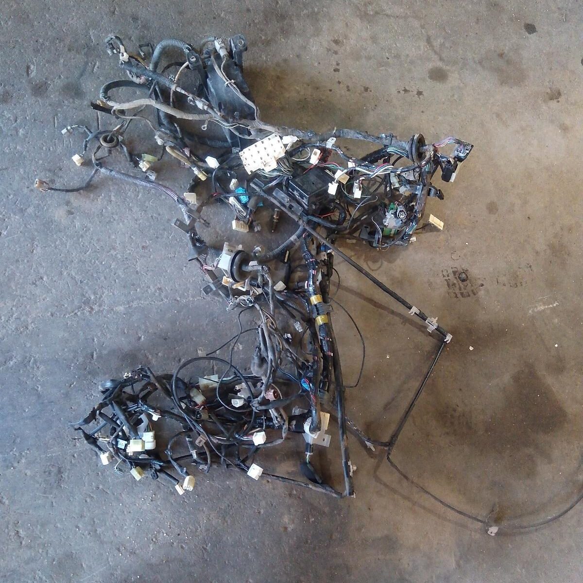 2004 TOYOTA HILUX Wire Harness
