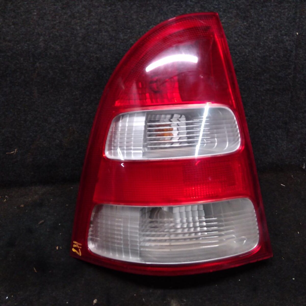 2002 TOYOTA COROLLA LEFT TAILLIGHT