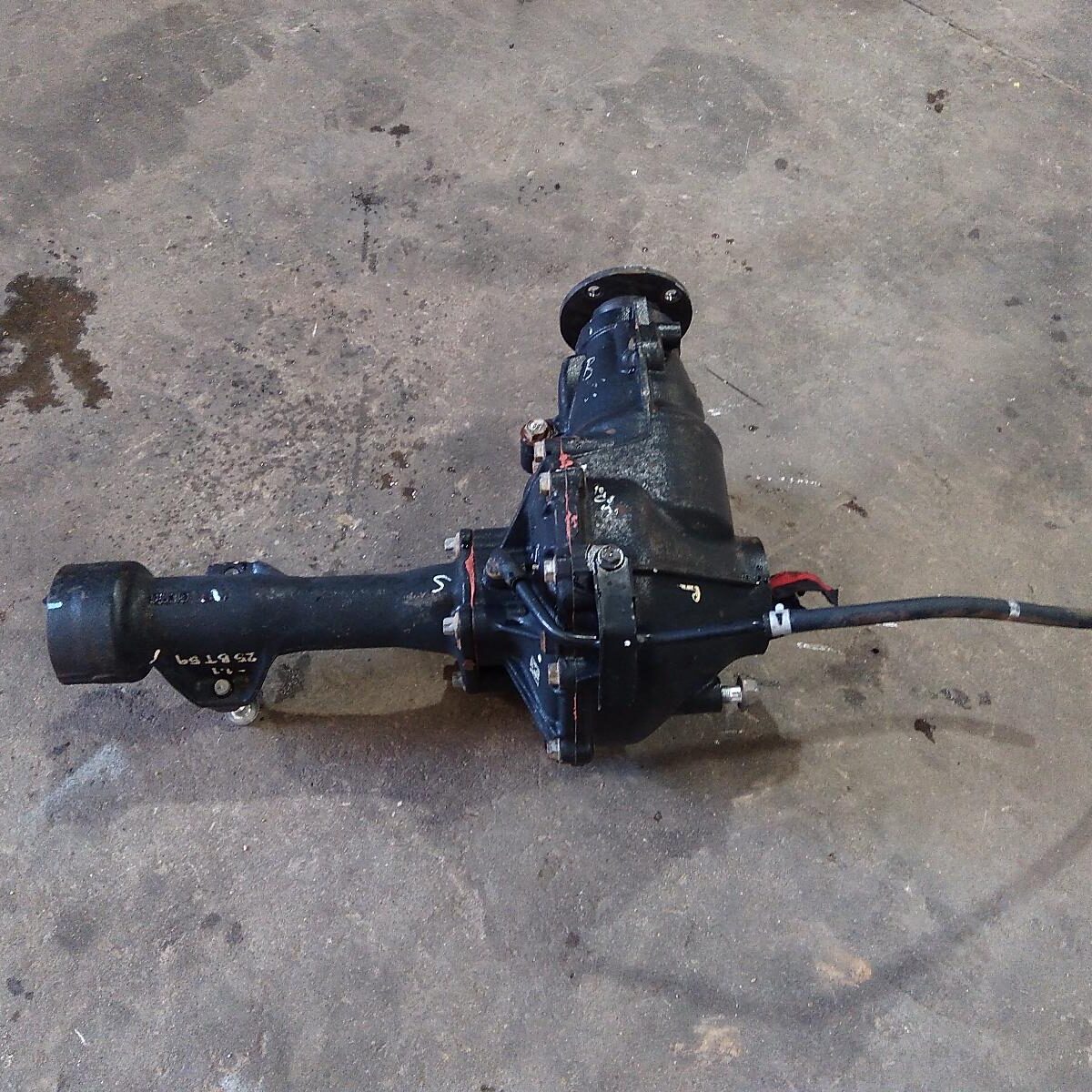 2009 TOYOTA HILUX Differential Centre