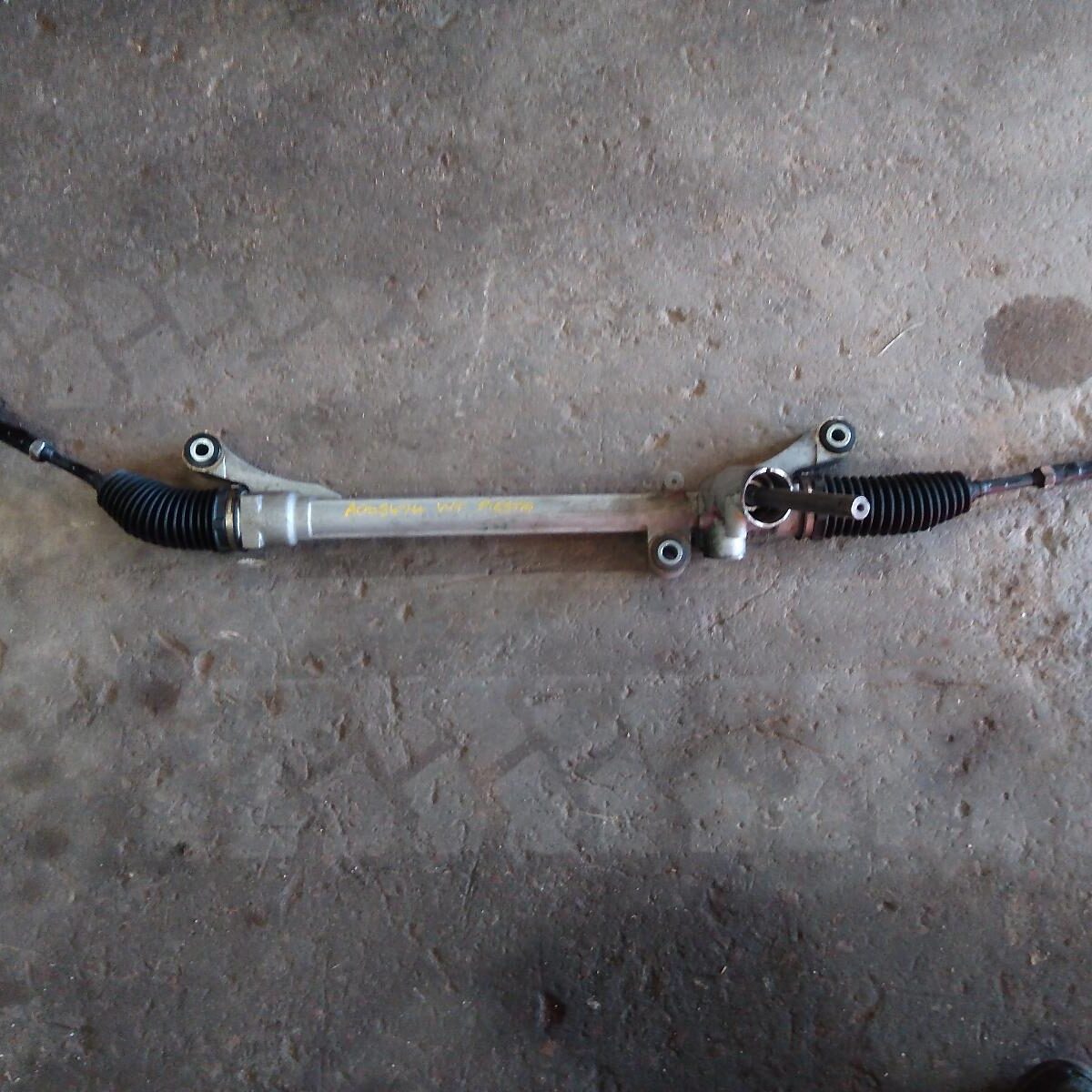 2012 FORD FIESTA STEERING BOX/RACK