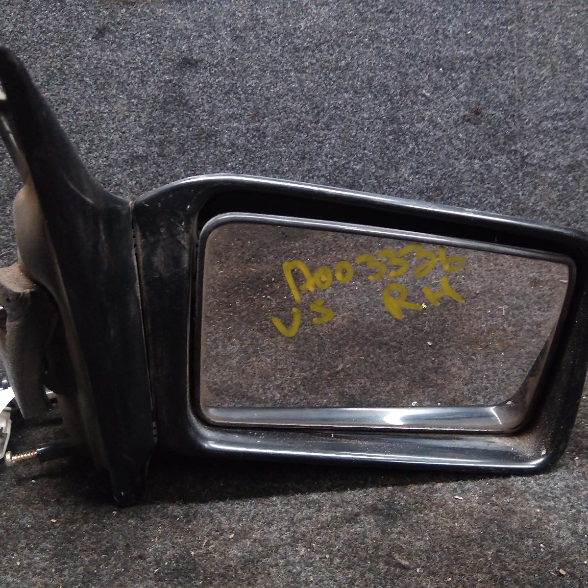 1997 HOLDEN COMMODORE RIGHT DOOR MIRROR