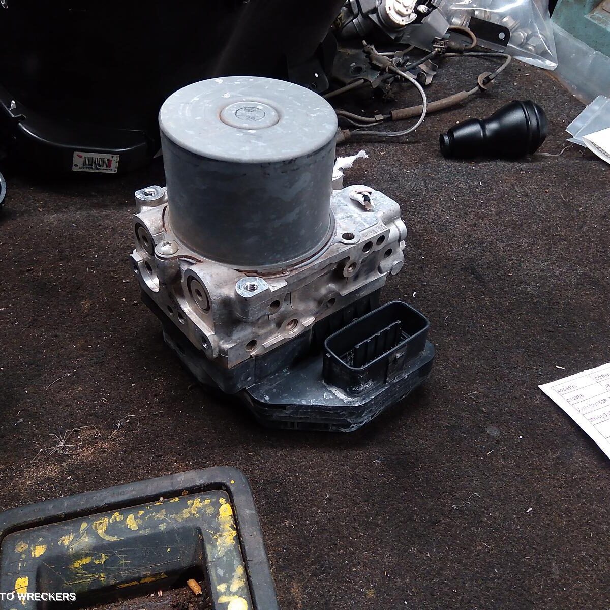 2011 TOYOTA COROLLA Abs Pump/Modulator