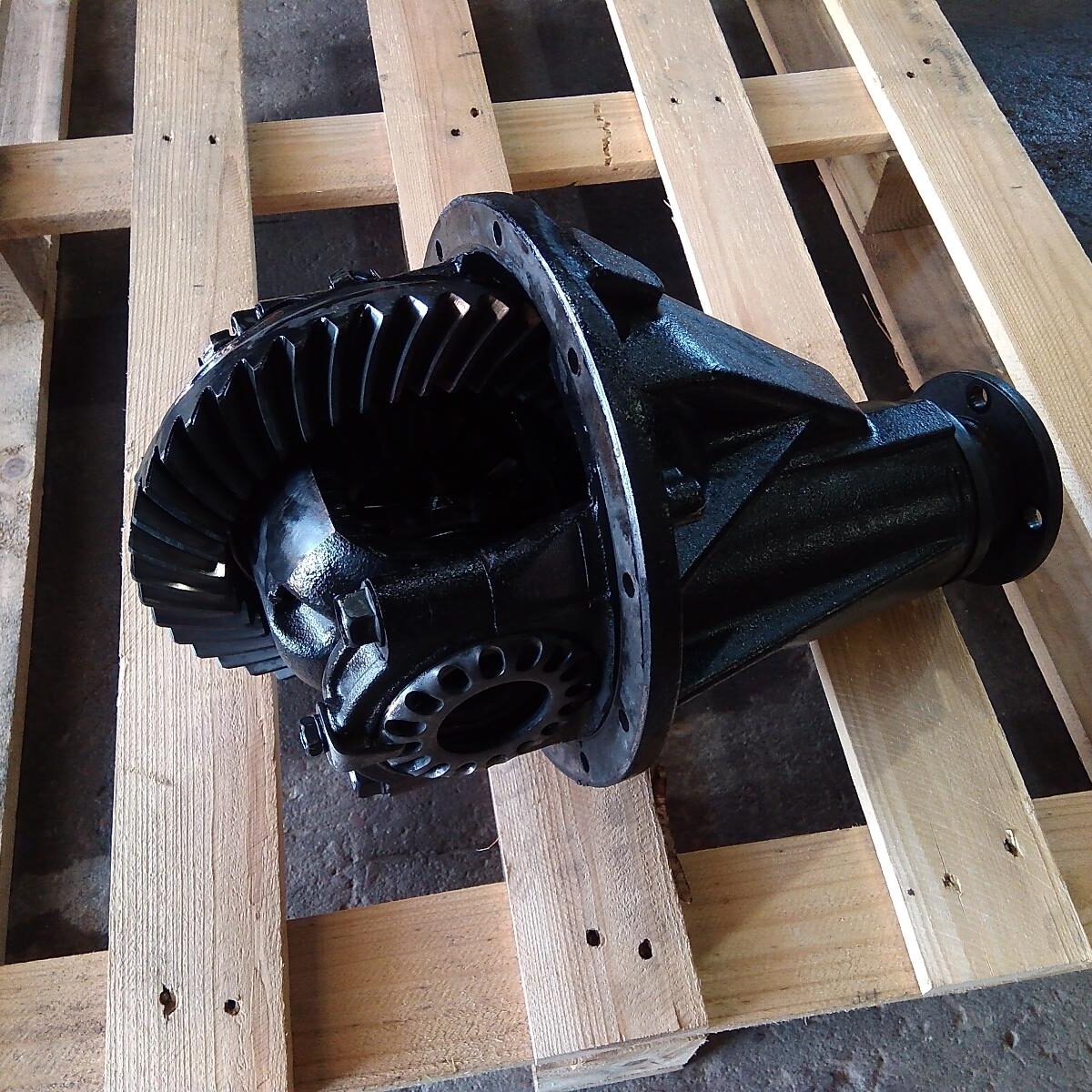 1996 TOYOTA HILUX Differential Centre