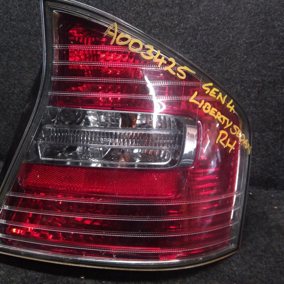 2005 SUBARU LIBERTY RIGHT TAILLIGHT