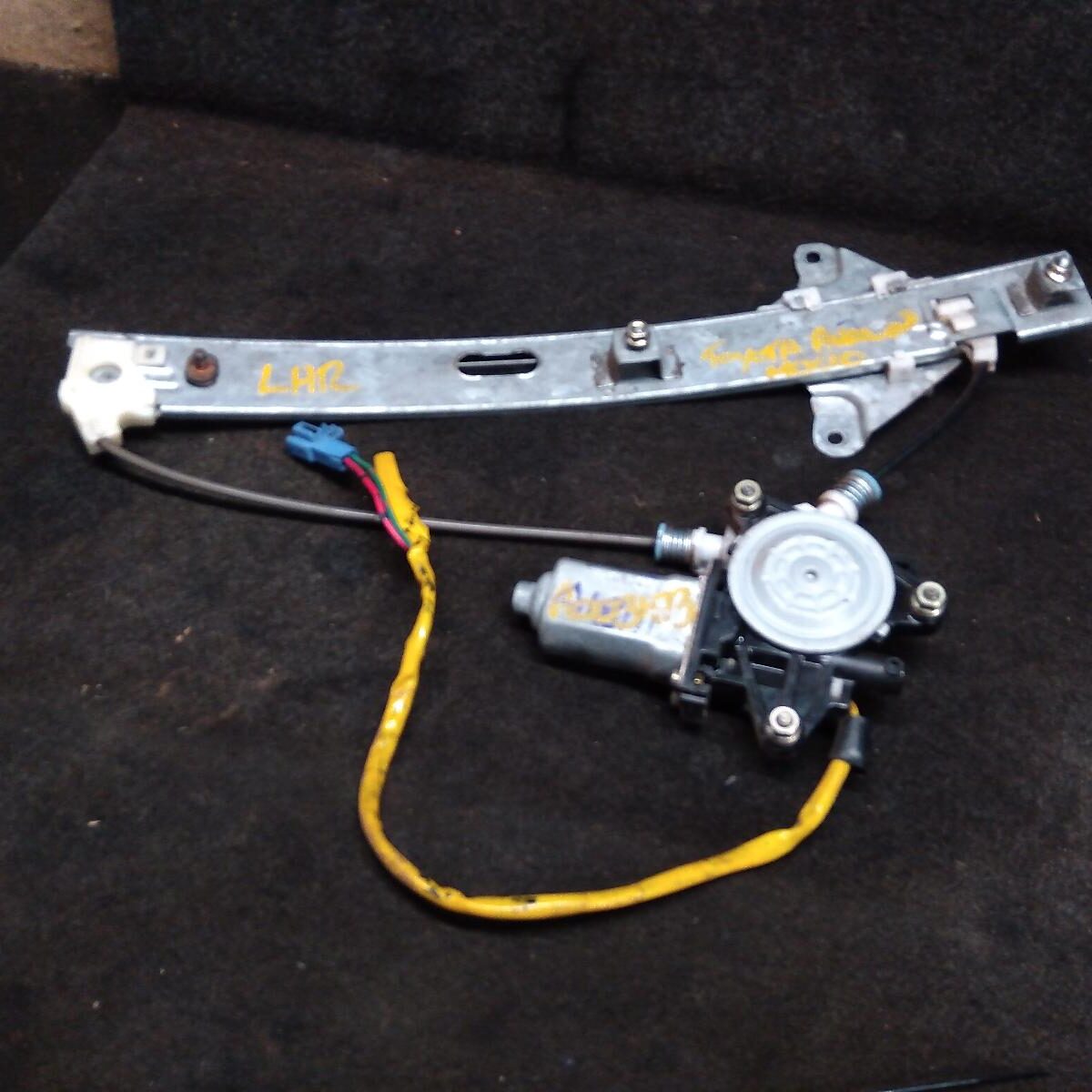 2003 TOYOTA AVALON LEFT REAR WND REG/MOTOR