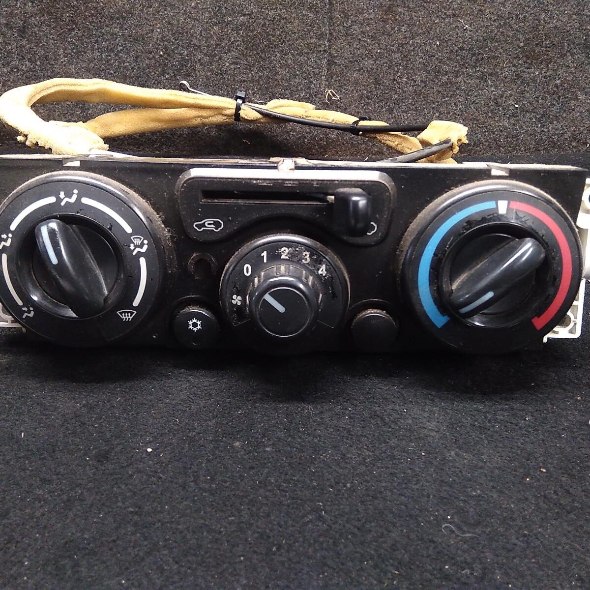 2011 HOLDEN COLORADO HEATER/AC CONTROLS