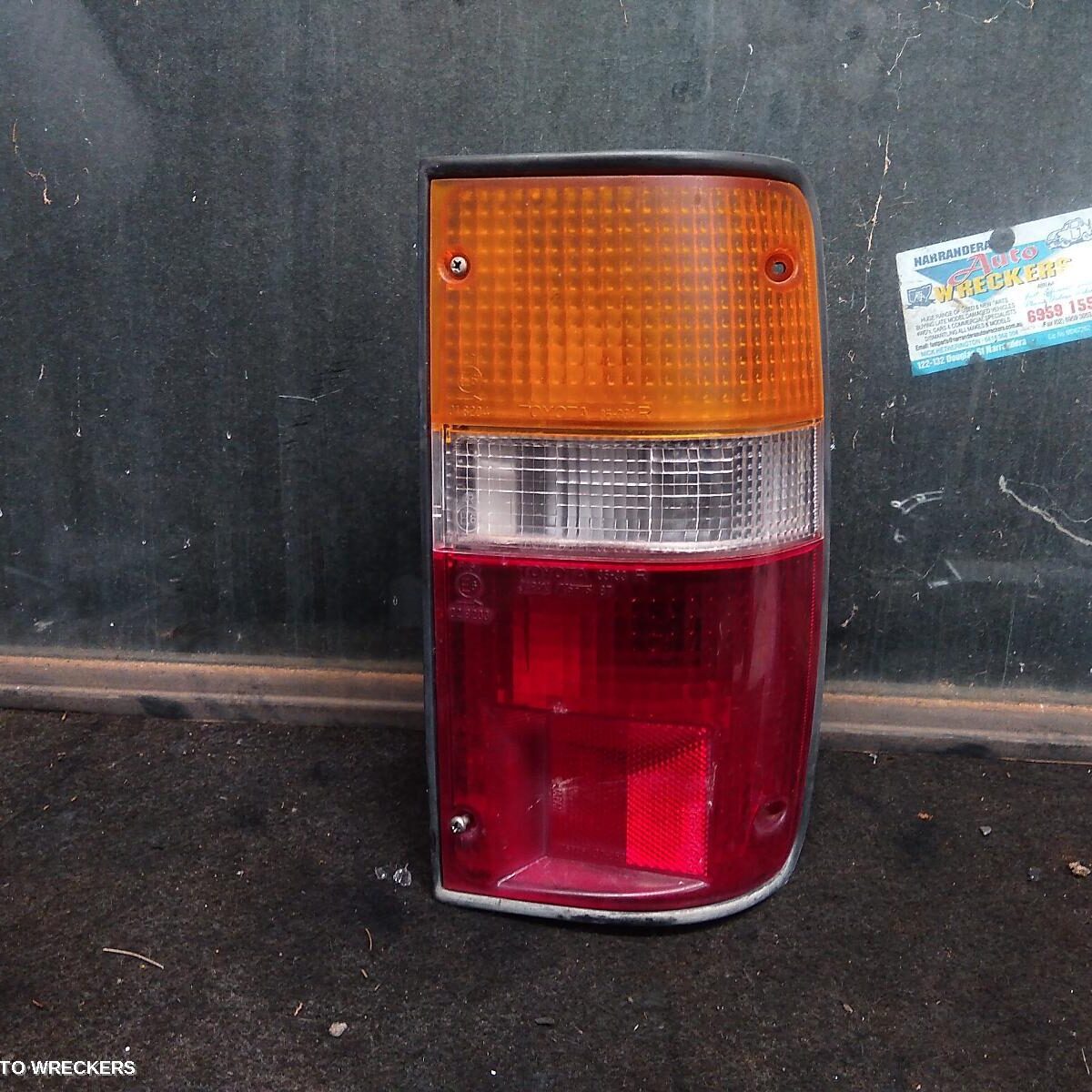 1996 TOYOTA HILUX Right Taillight