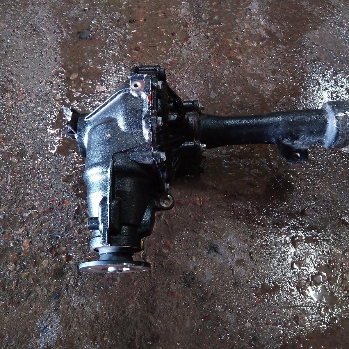 2012 TOYOTA PRADO Differential Centre