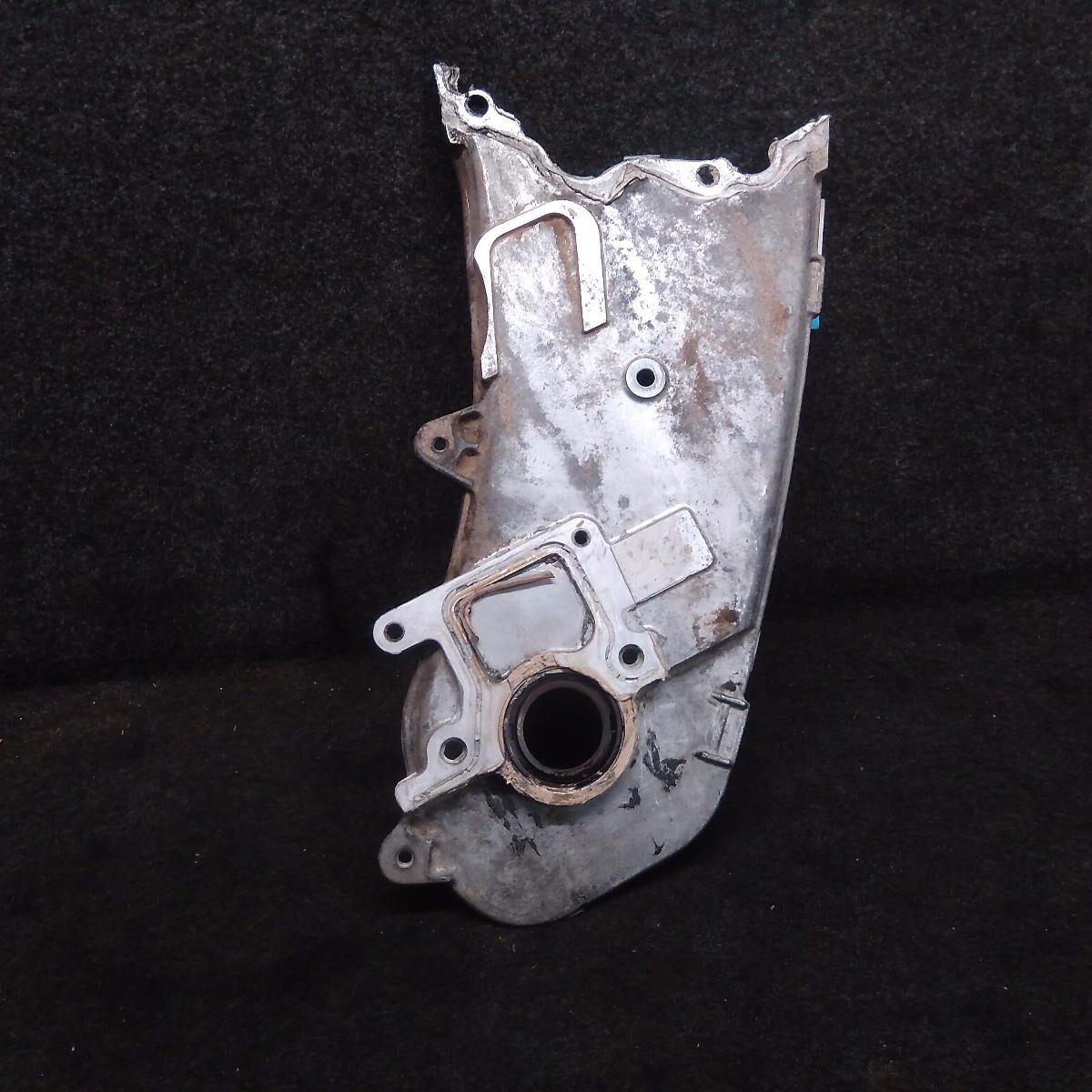 2004 TOYOTA HILUX TIMING CASE/COVER