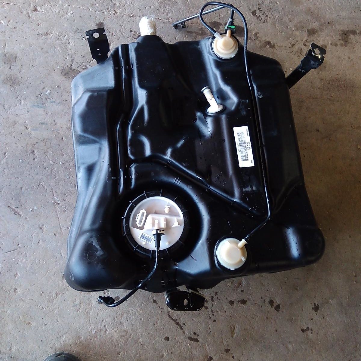 2011 FORD FOCUS FUEL TANK
