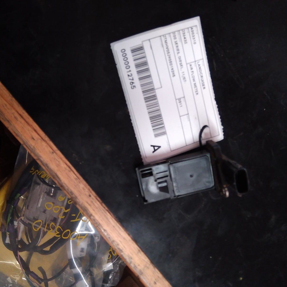 2011 TOYOTA LANDCRUISER AIR FLOW METER