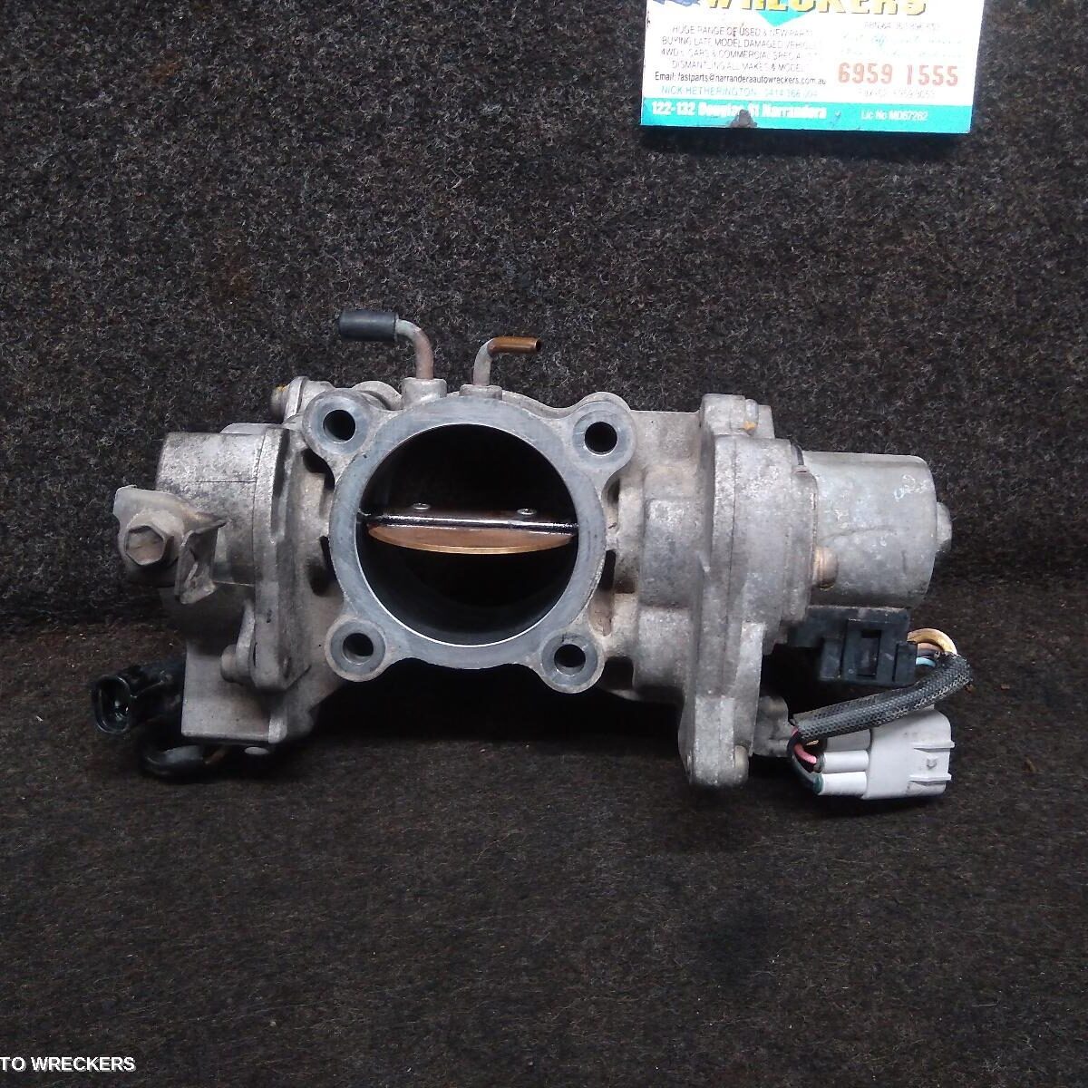 2004 TOYOTA HILUX Throttle Body