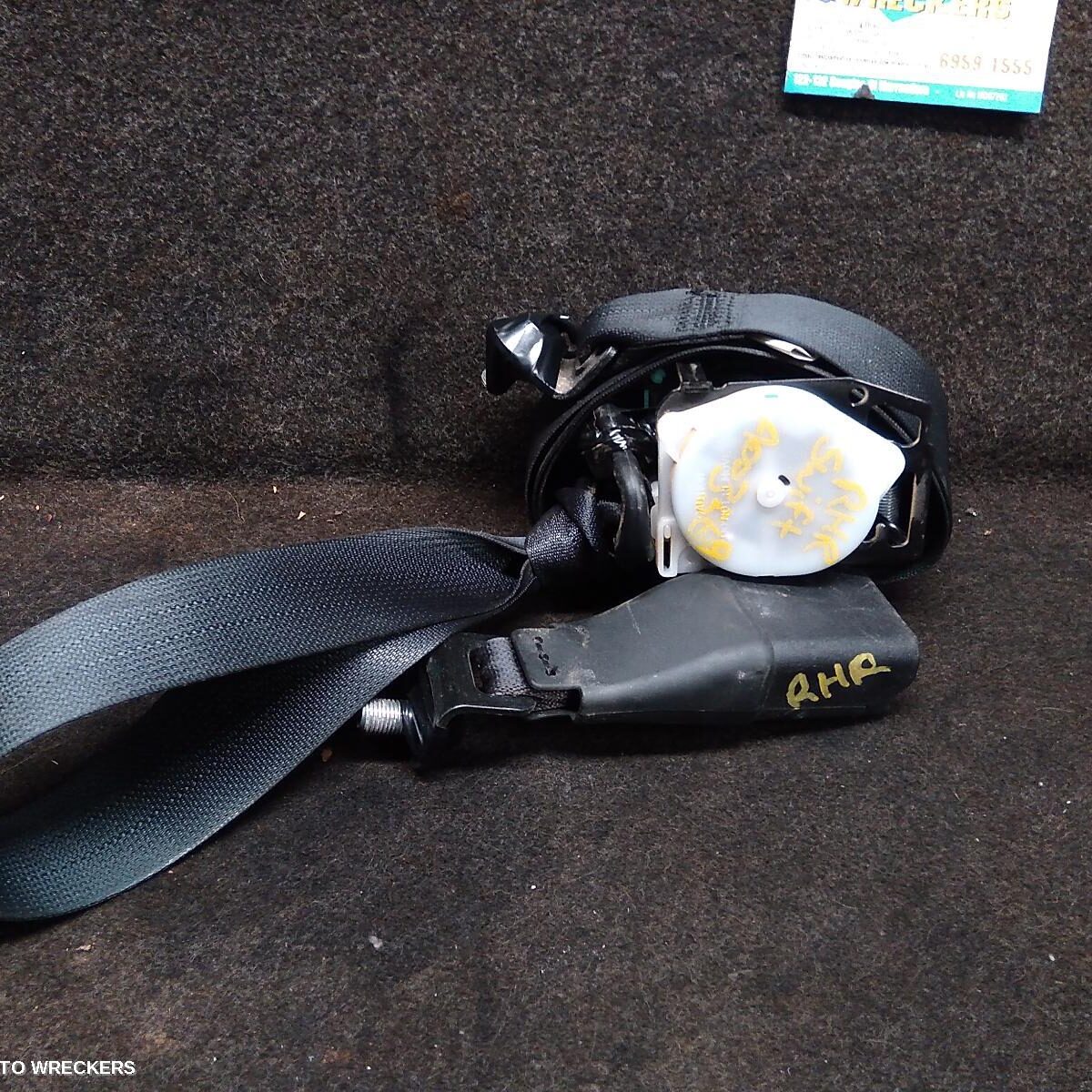 2011 SUZUKI SWIFT Seatbelt/Stalk